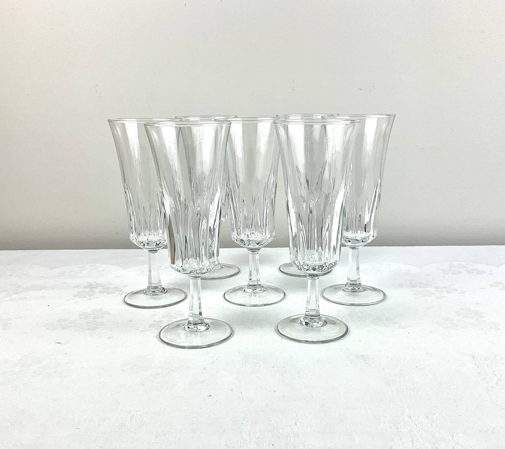 Champagne glasses/cuts/flutes made in France