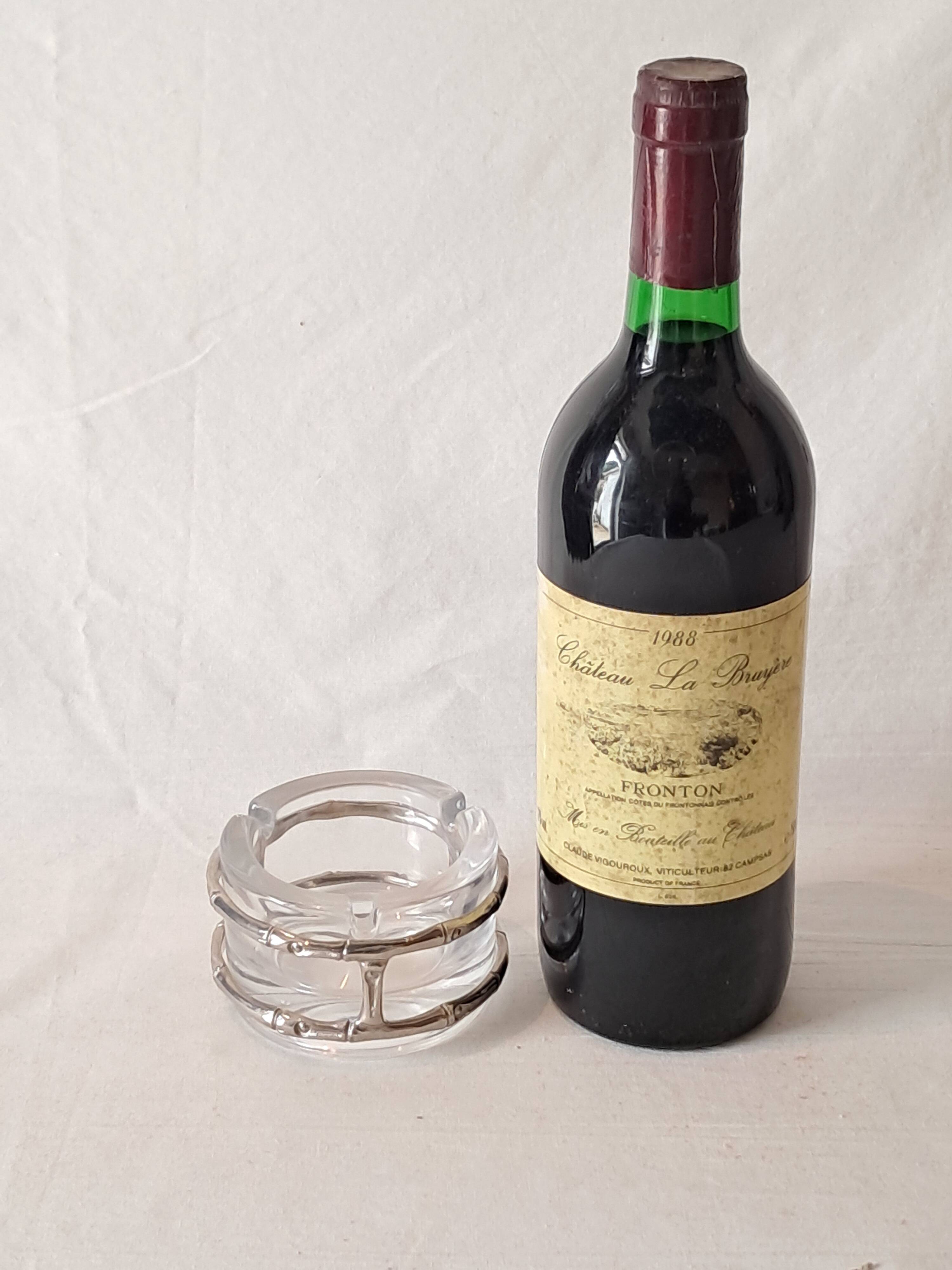 Cendrier En Verre Dans Un Support Faux Bambou Métallique
