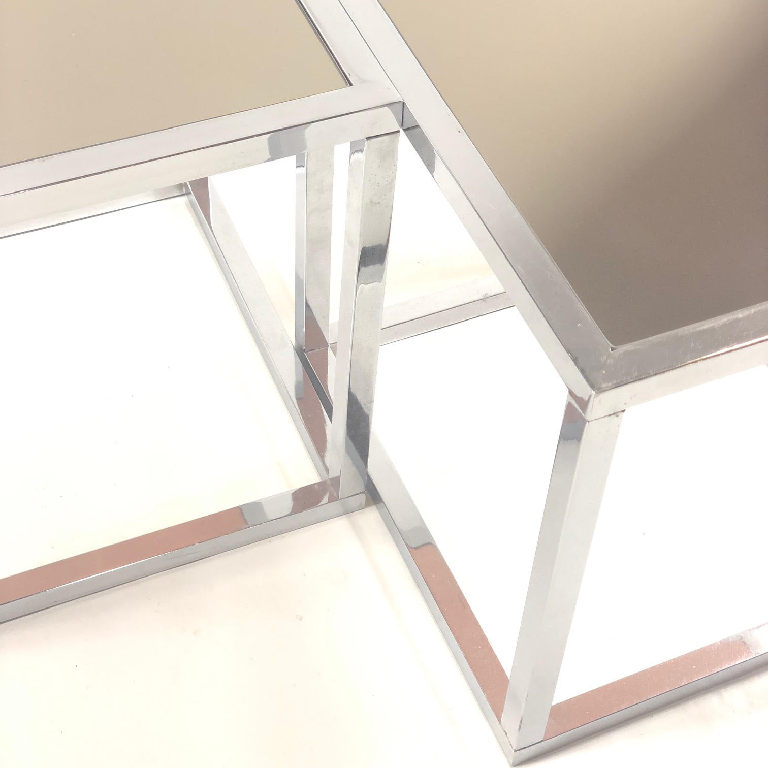 Pair of vintage cubic glass chrome metal side table with 1970 mirror glass tray