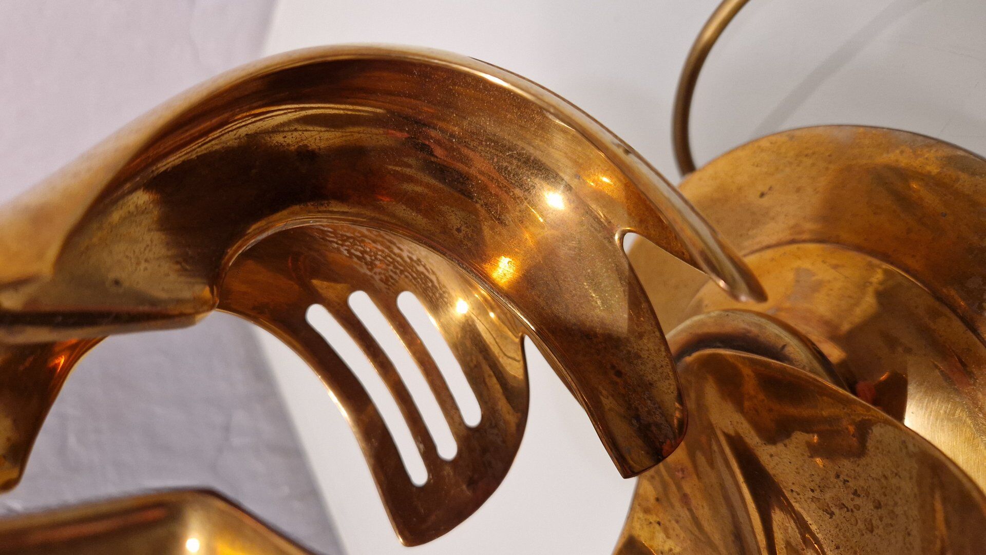 Lampe de table en laiton avec décoration informelle, années 1960