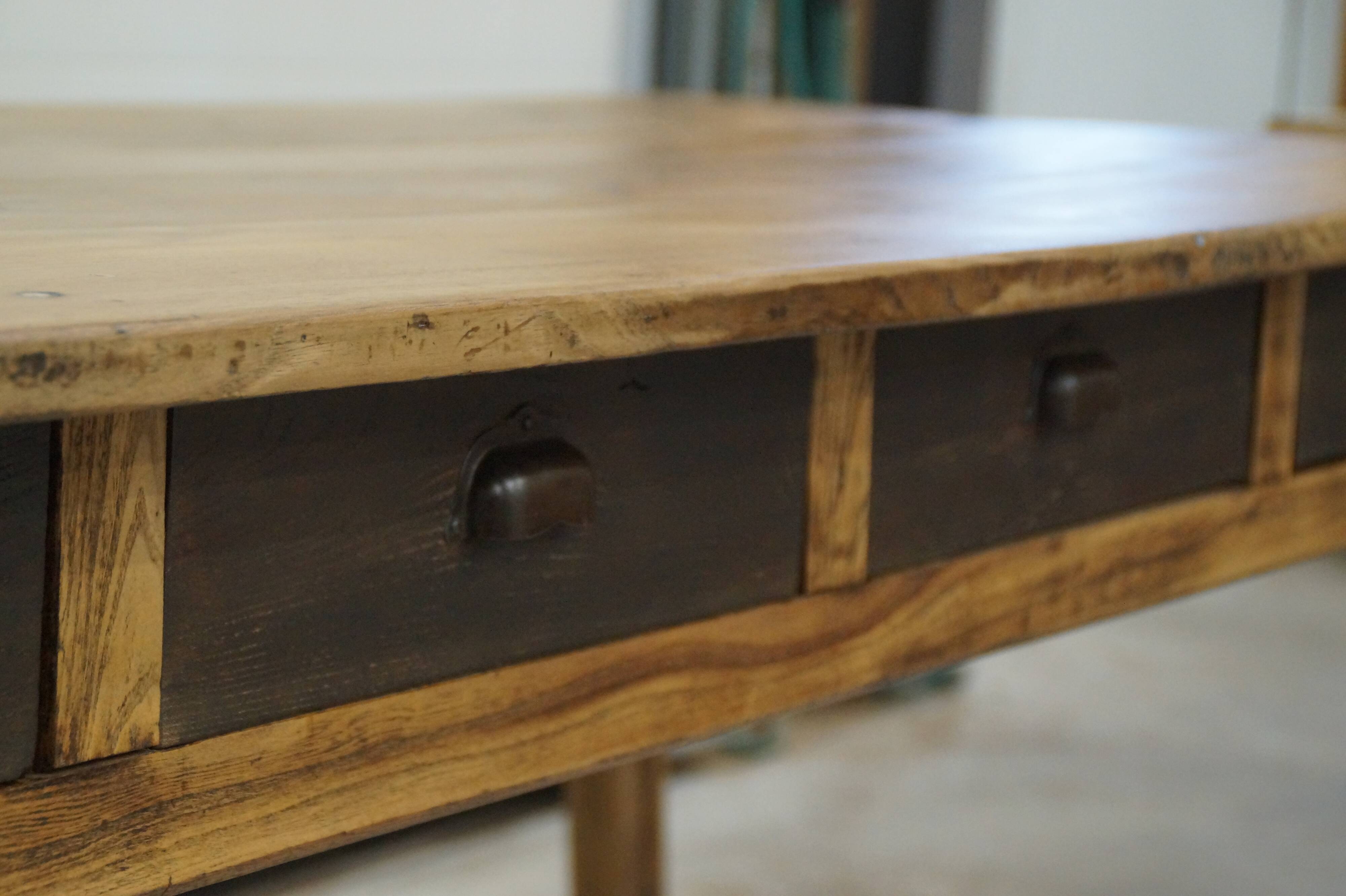 Farm or community table