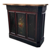 Floral 1920s trading counter