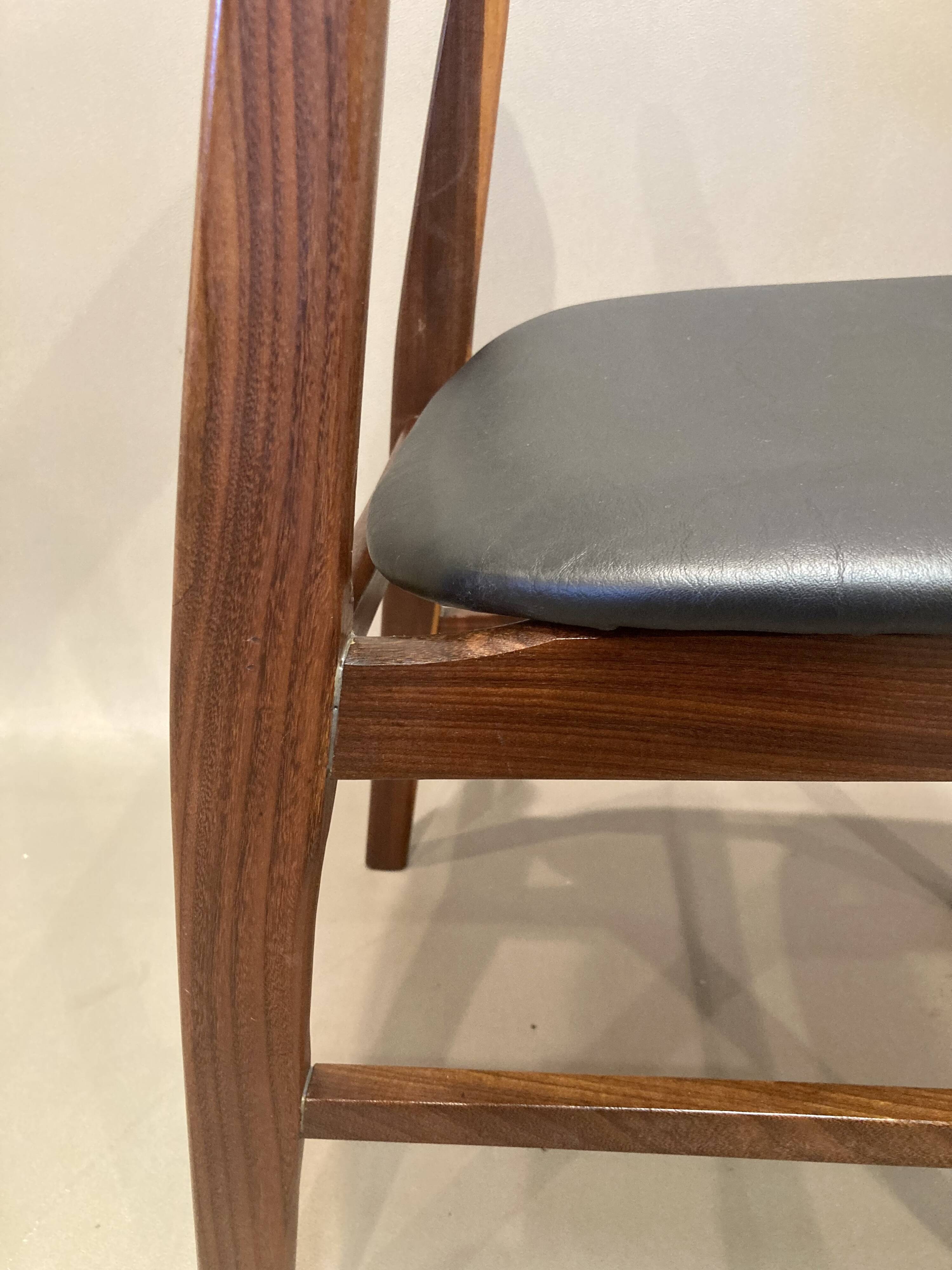 Set of 4 "Scandinavian design" chairs 1950