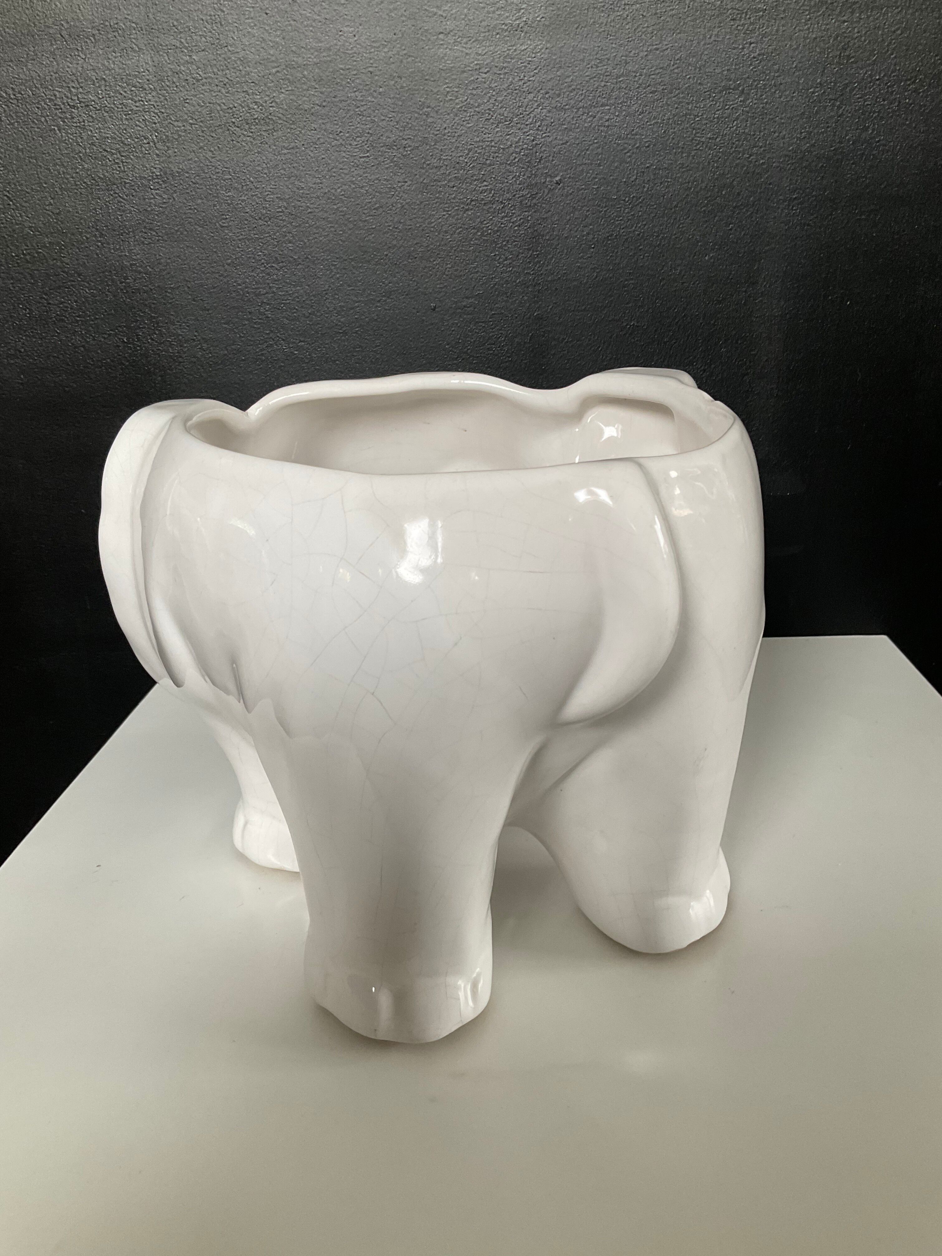 Vintage elephant cache pot in glazed ceramic