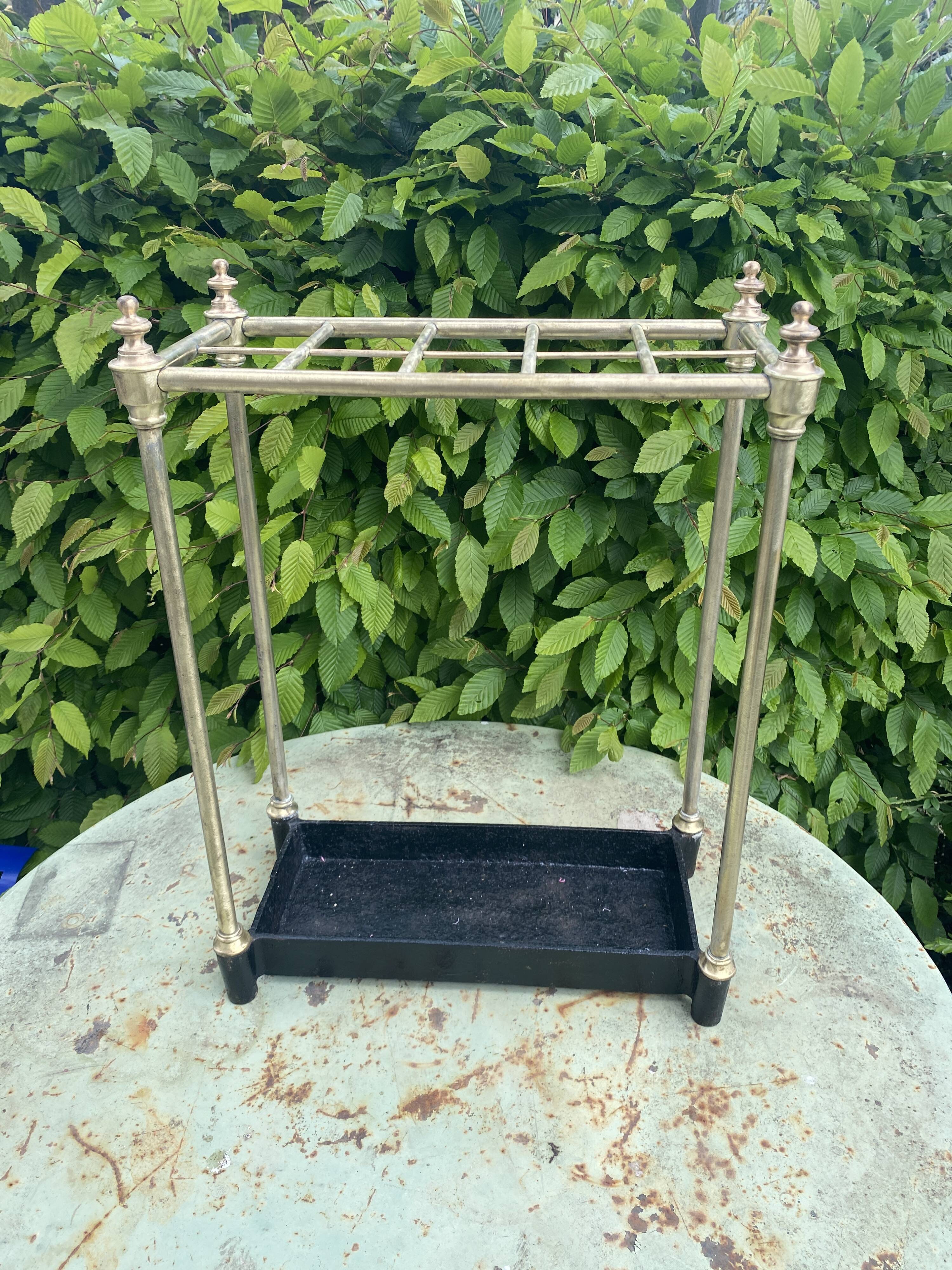 Umbrella holder XIX in brass and cast iron