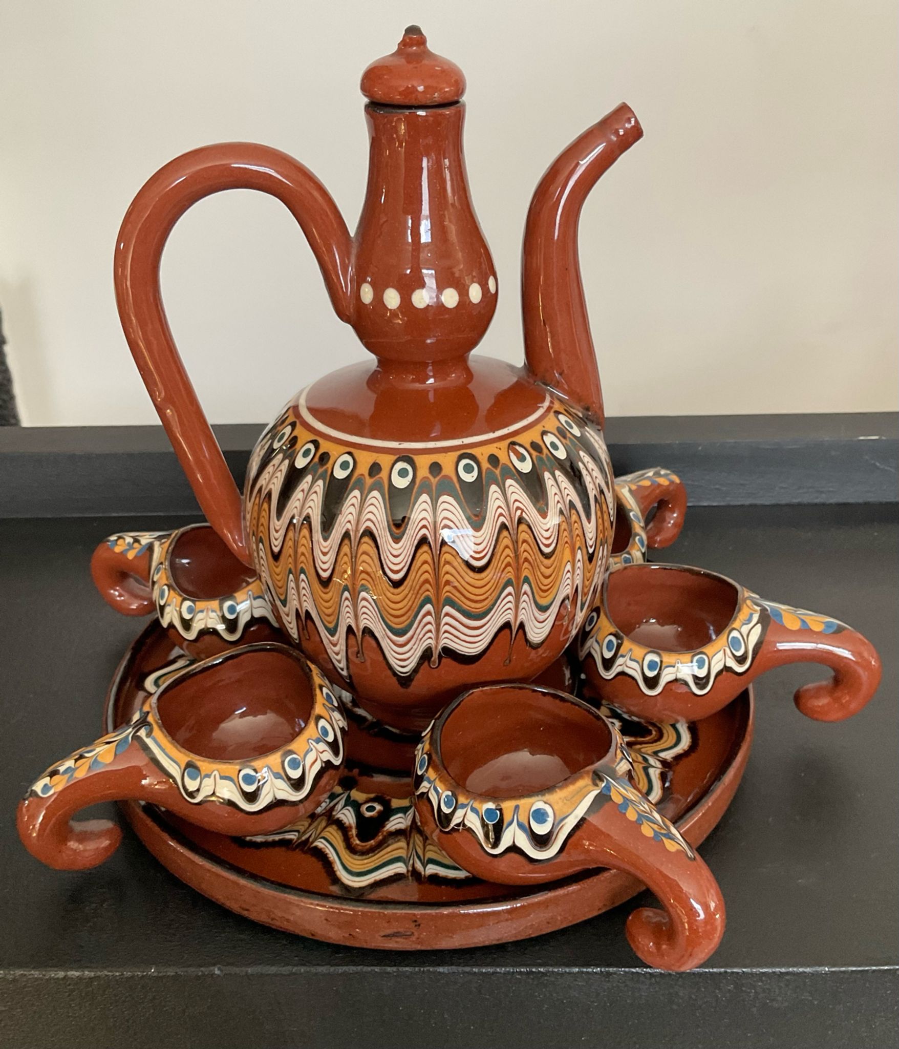 Service à liqueur vintage en terre cuite émaillée