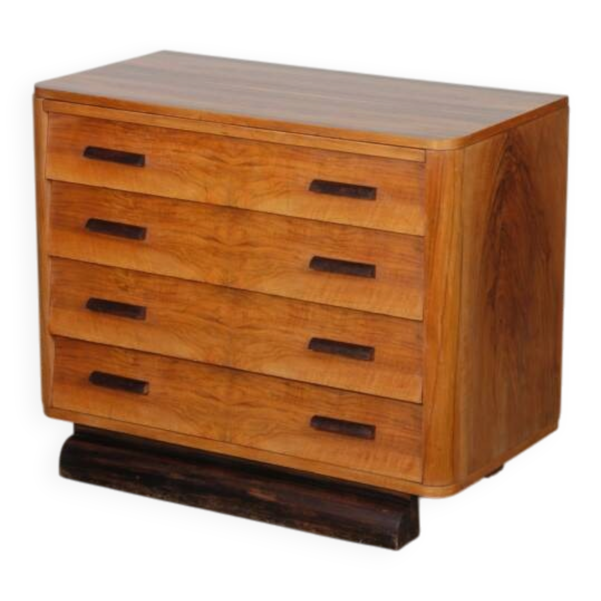 Walnut chest of drawers, 20th-century work