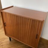 Sliding door cabinet