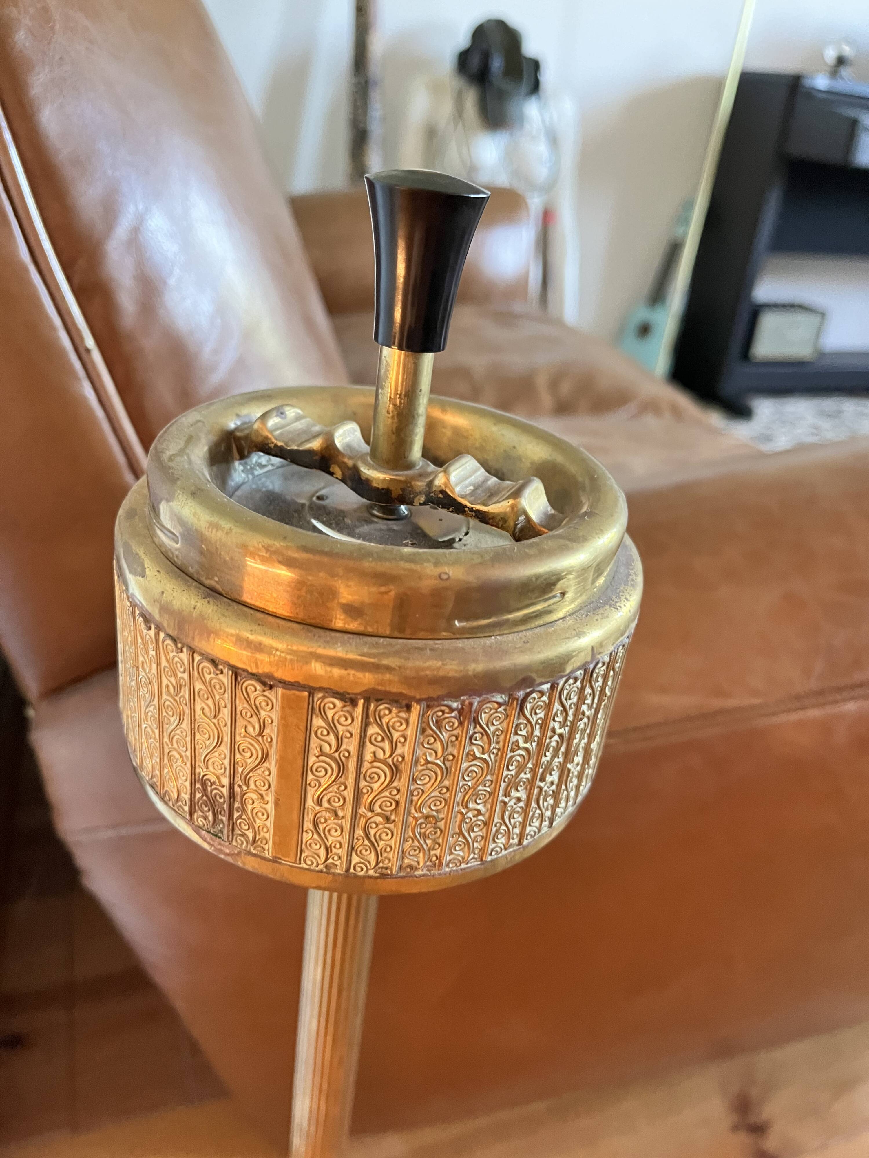 Ashtray roulette ashtray Schleuderascher chiseled brass