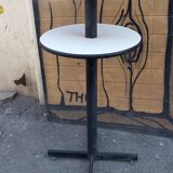 Table eats standing