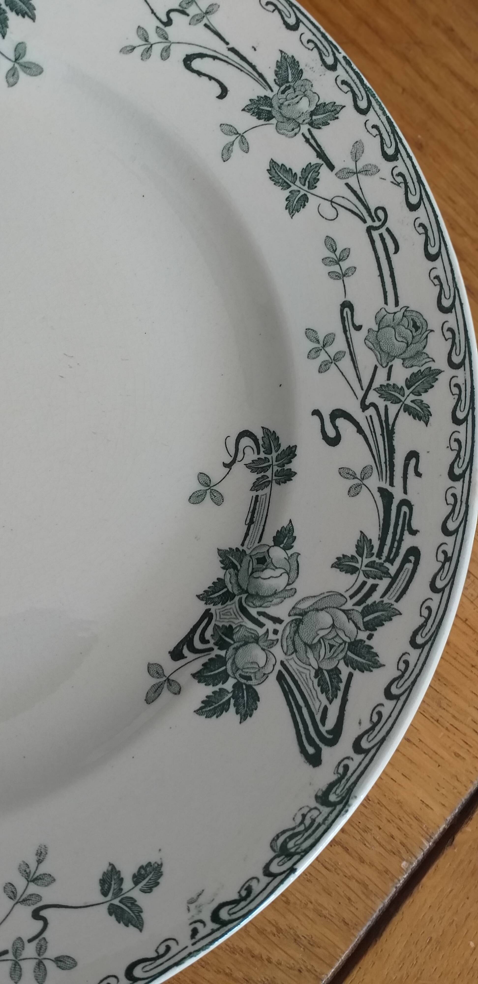 Set of 5 pieces in Belgian porcelain Boch Frères Kéramis model Rosa