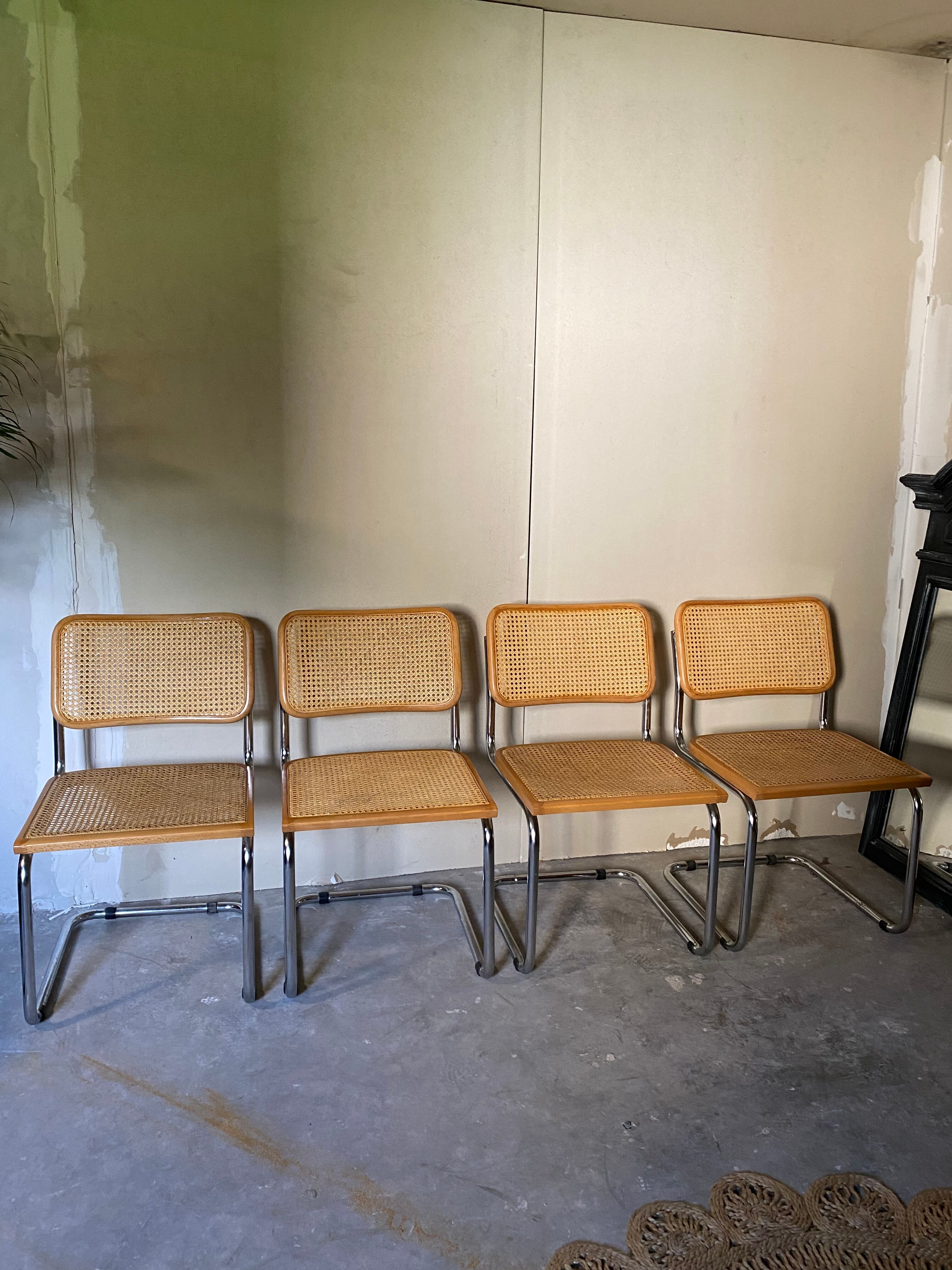 Série de quatre chaises B32 Marcel Breuer