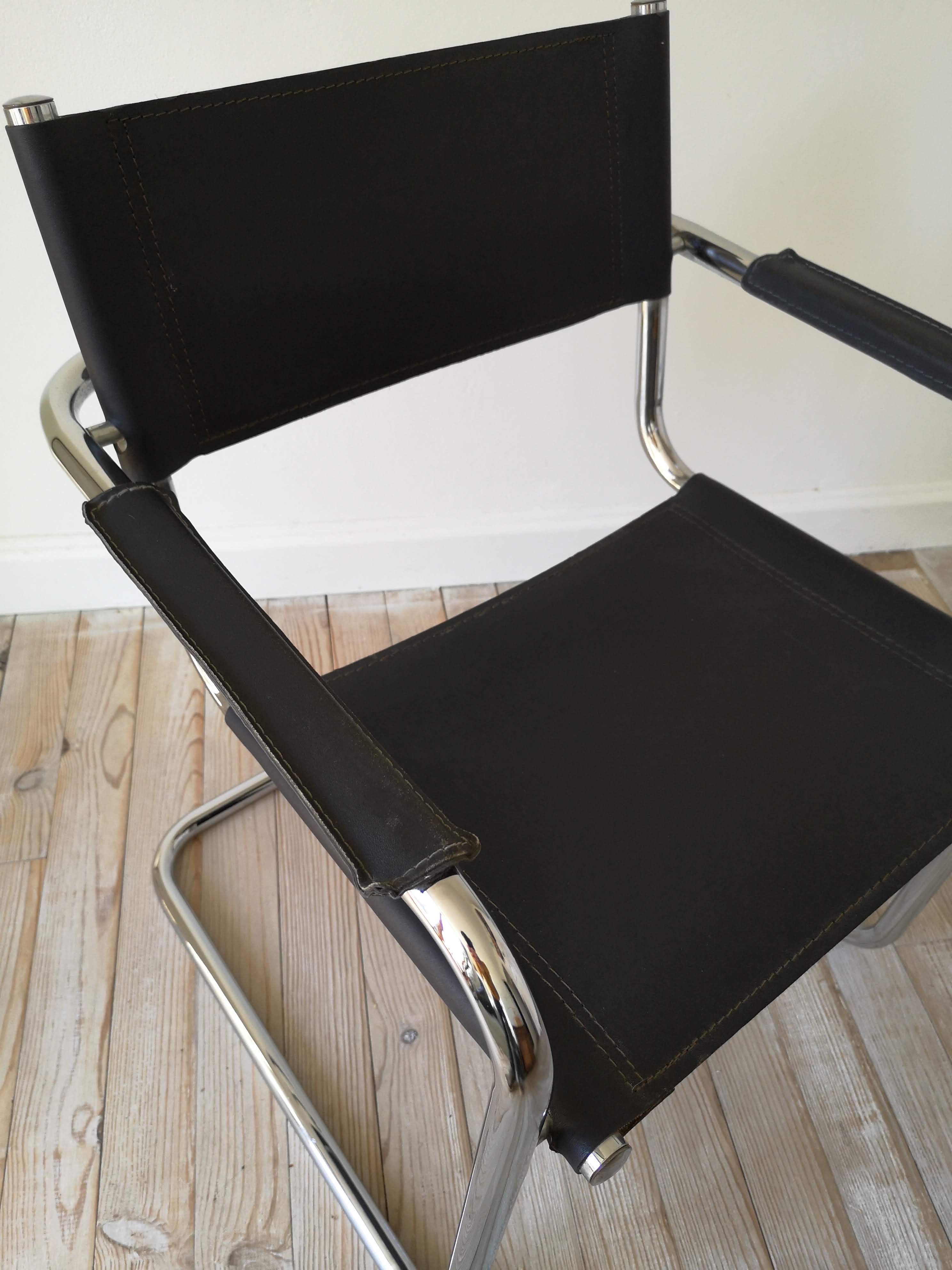 Black leather armchair Matteo Grassi