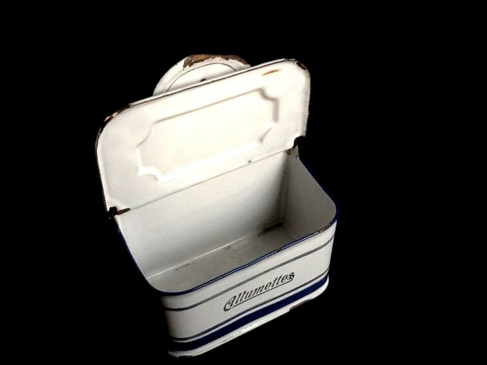 Old wall matchbox with pyrogen