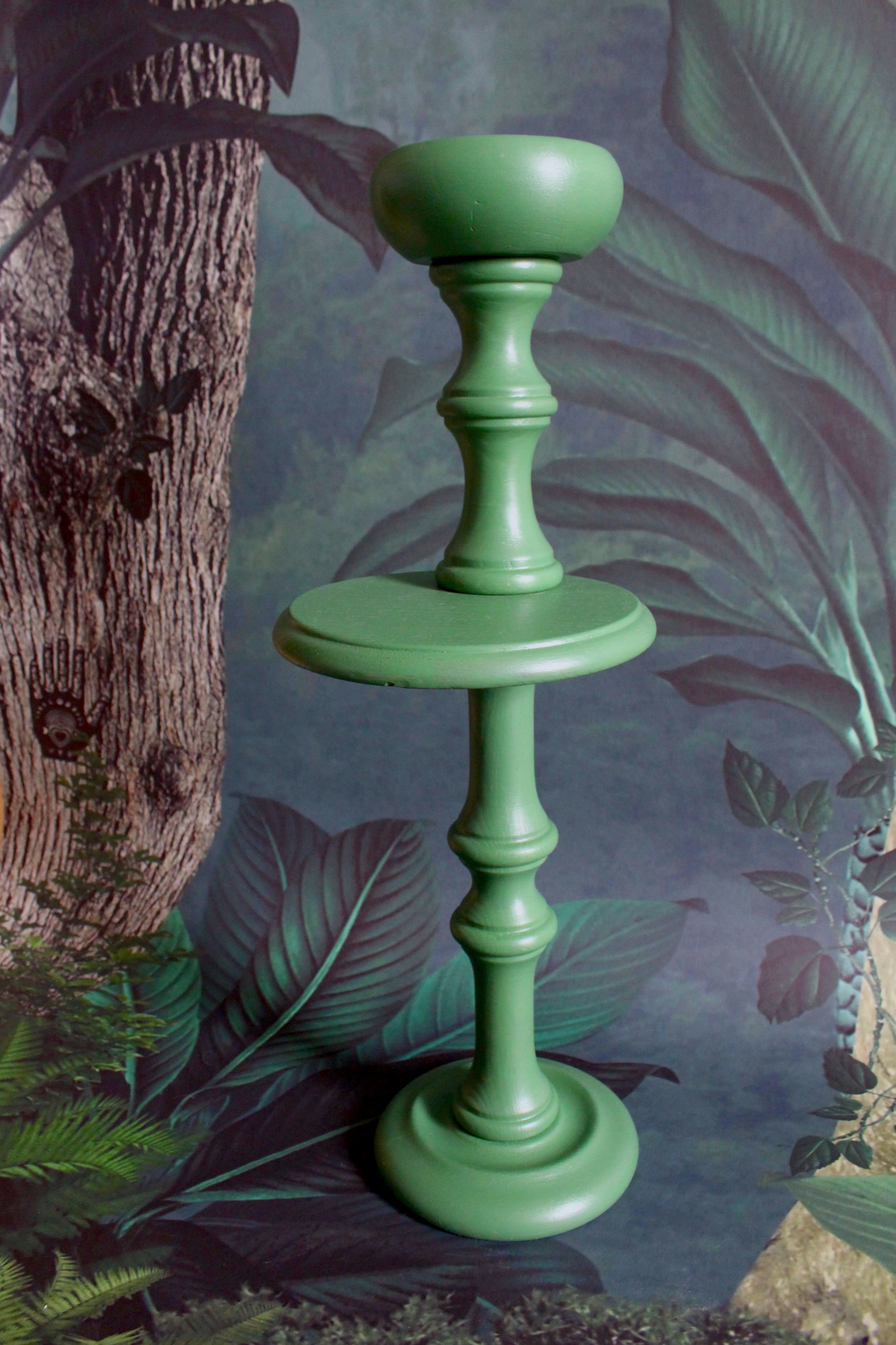 Column candle holder