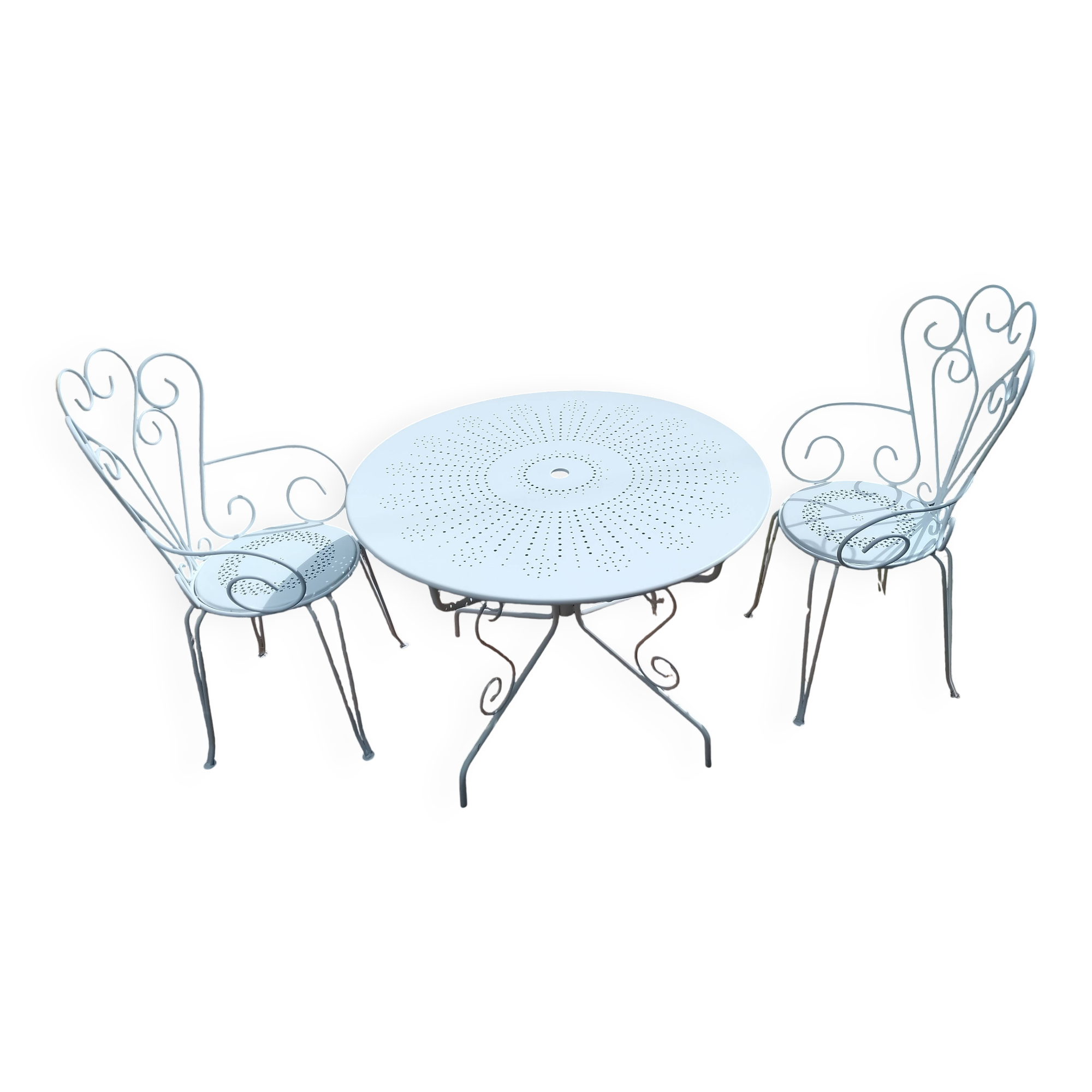 Table et chaise en fer forgé blanc