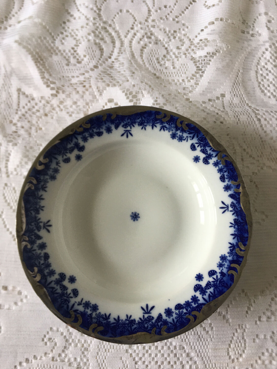 Lot 12 hollow porcelain plates Albar Julia from Romania