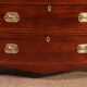 Commode bombée en acajou et incrustations, circa 1800