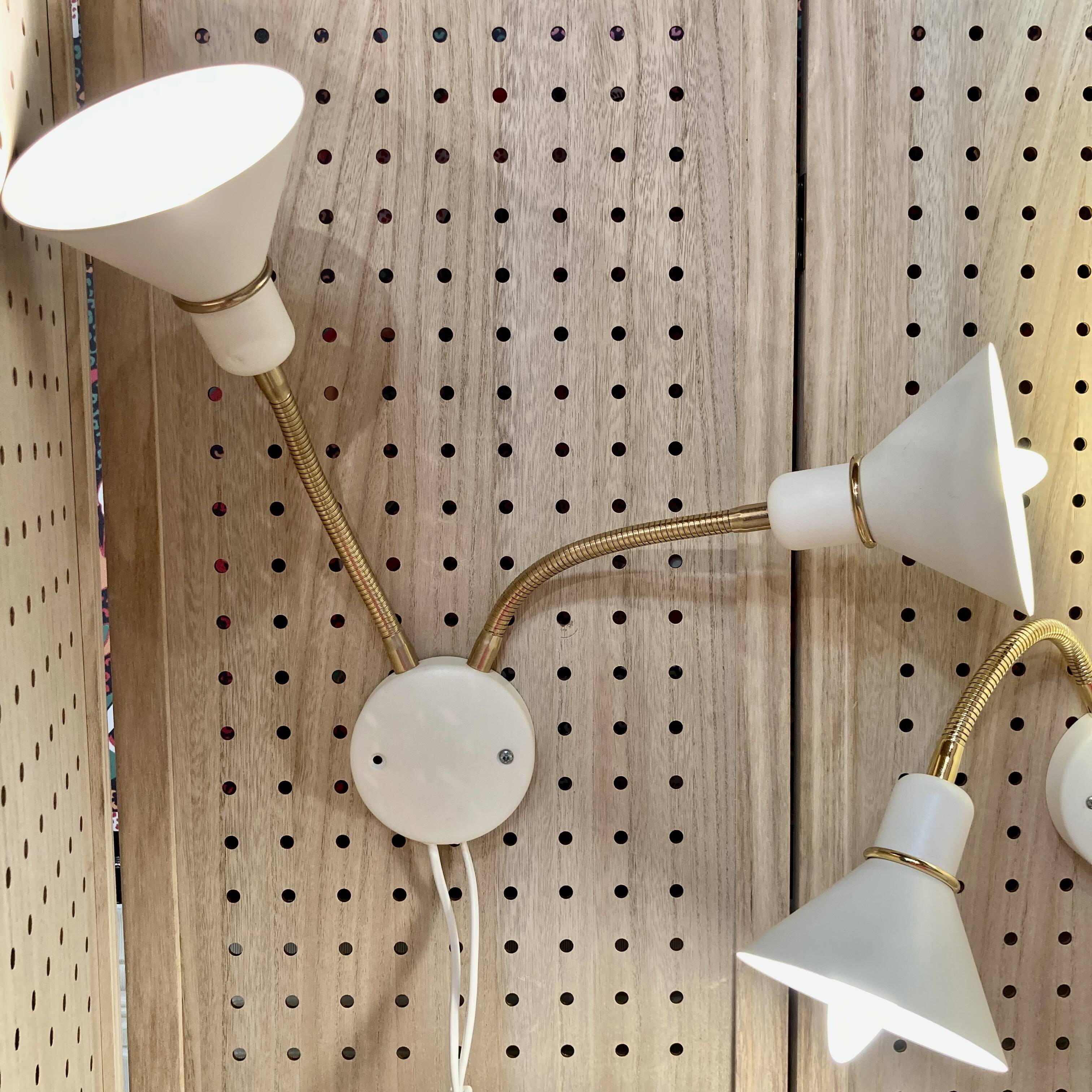 MODULAR SCANDINAVIAN DESIGN WALL LIGHTS.