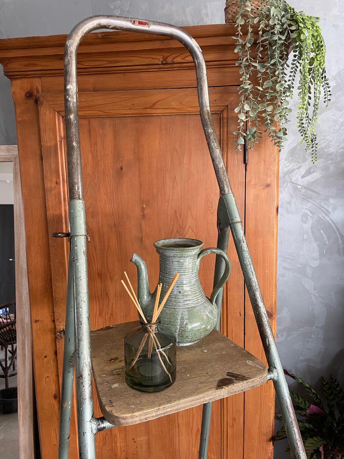 Ancient painter's stepladder