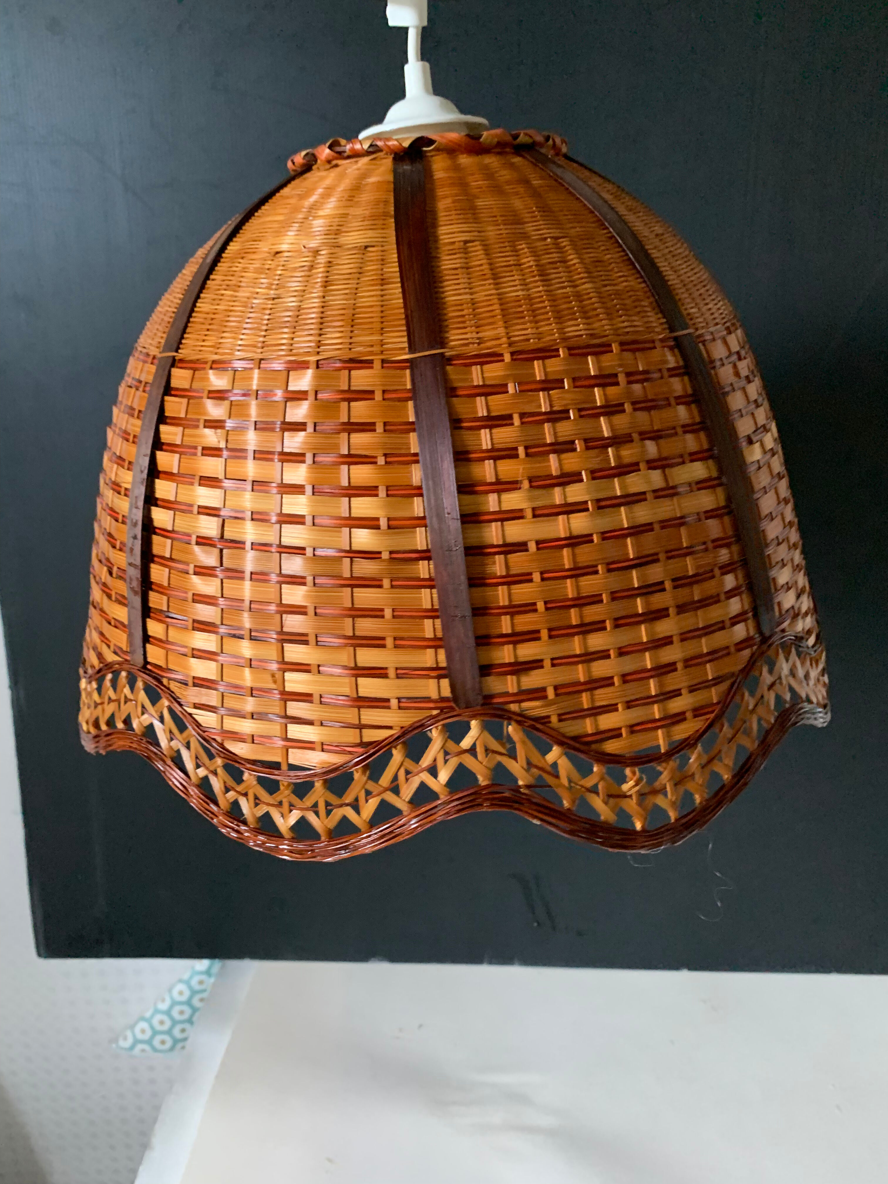 Wicker suspension