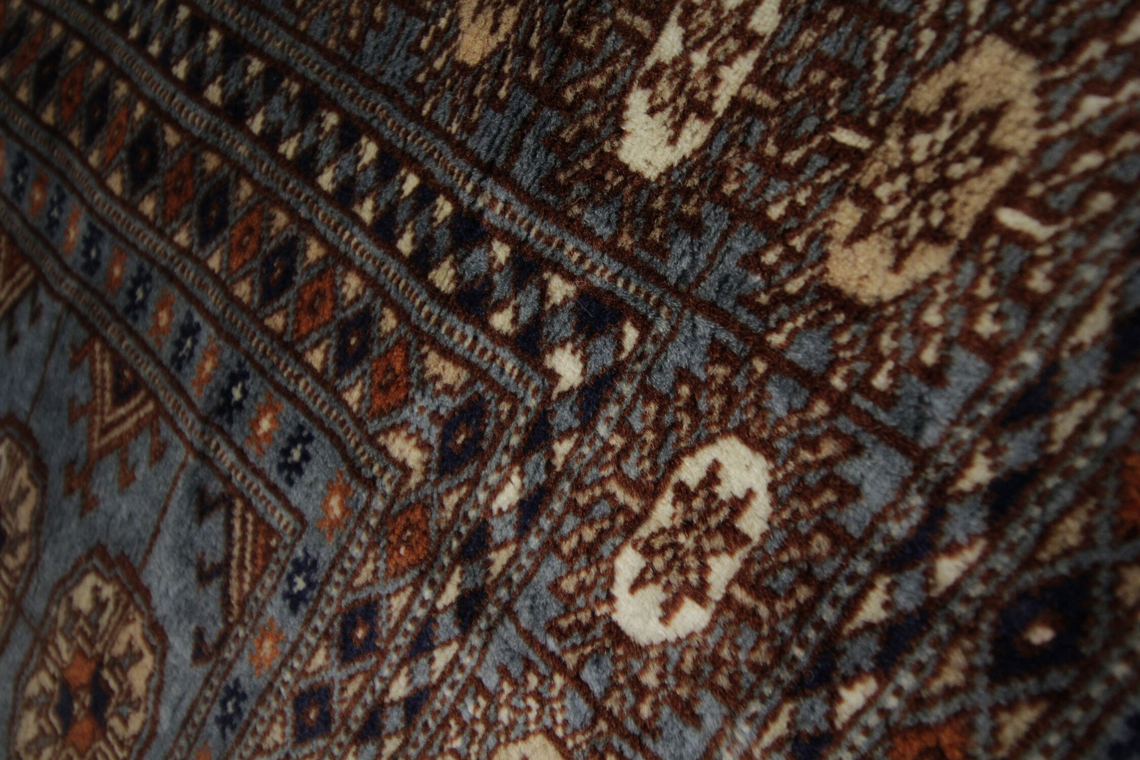 Traditional Hand Made Blue Wool Area Rug- 124x180cm