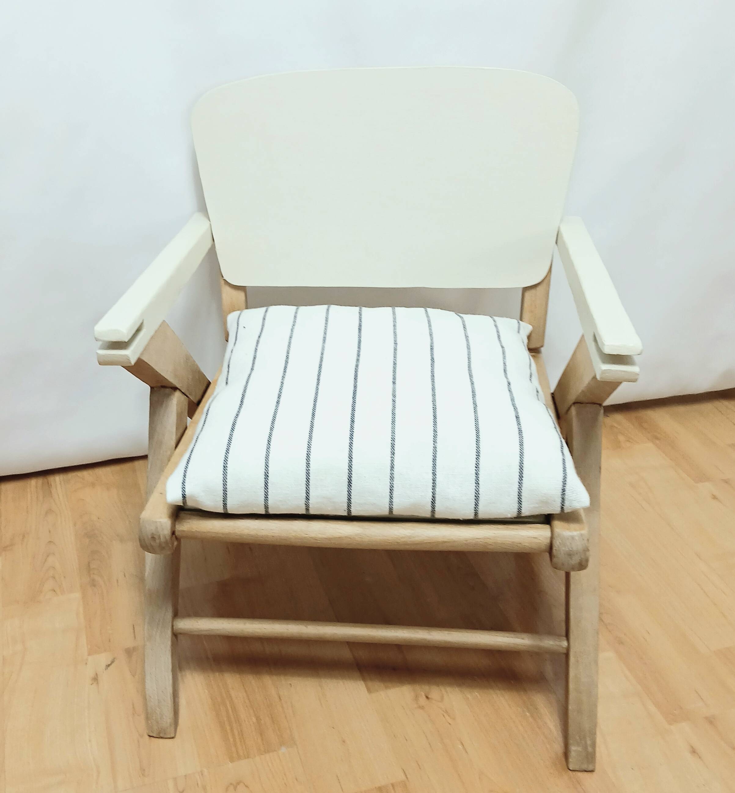 Children's armchair chair