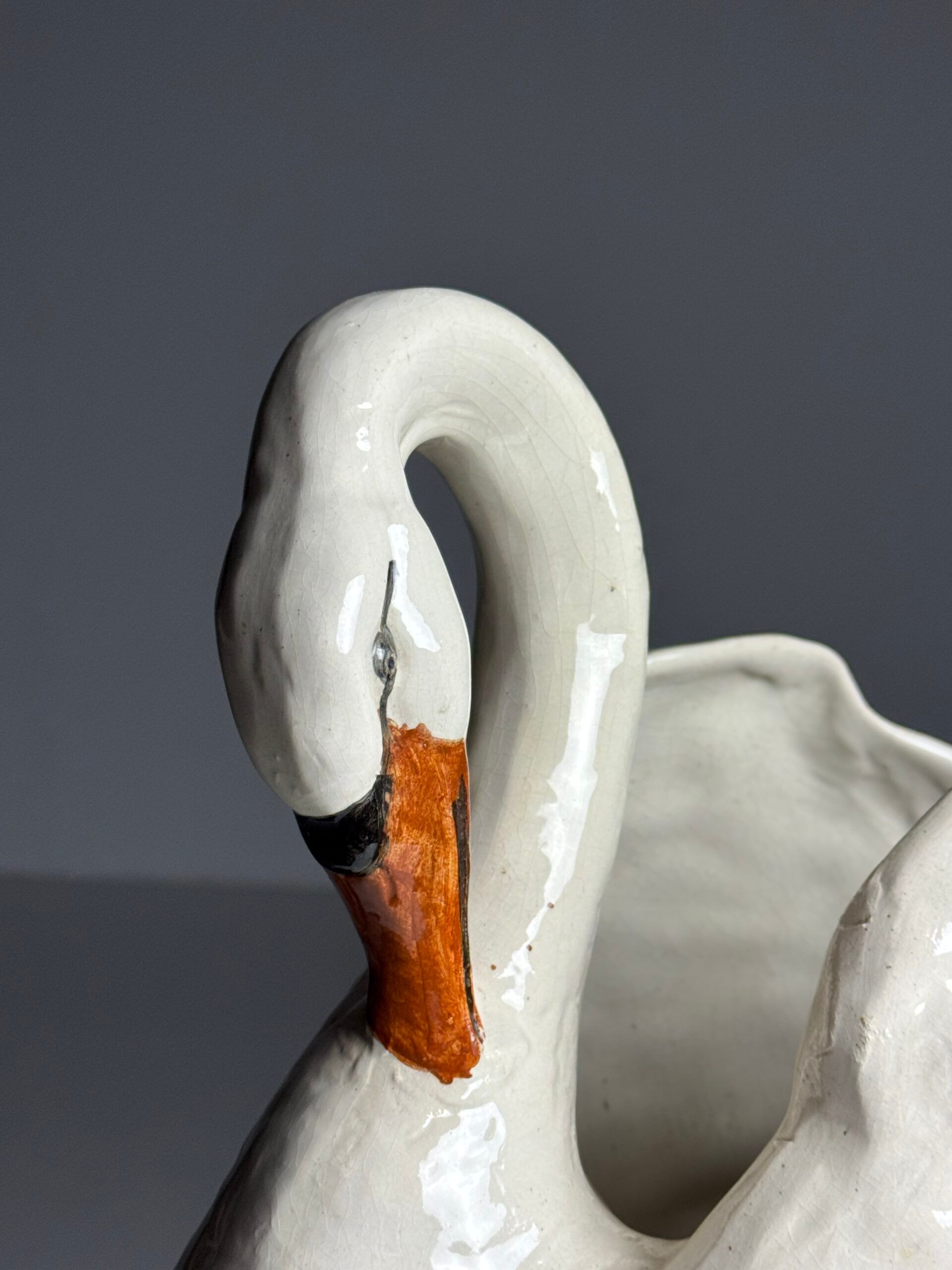 Champagne cooler vase swan vintage