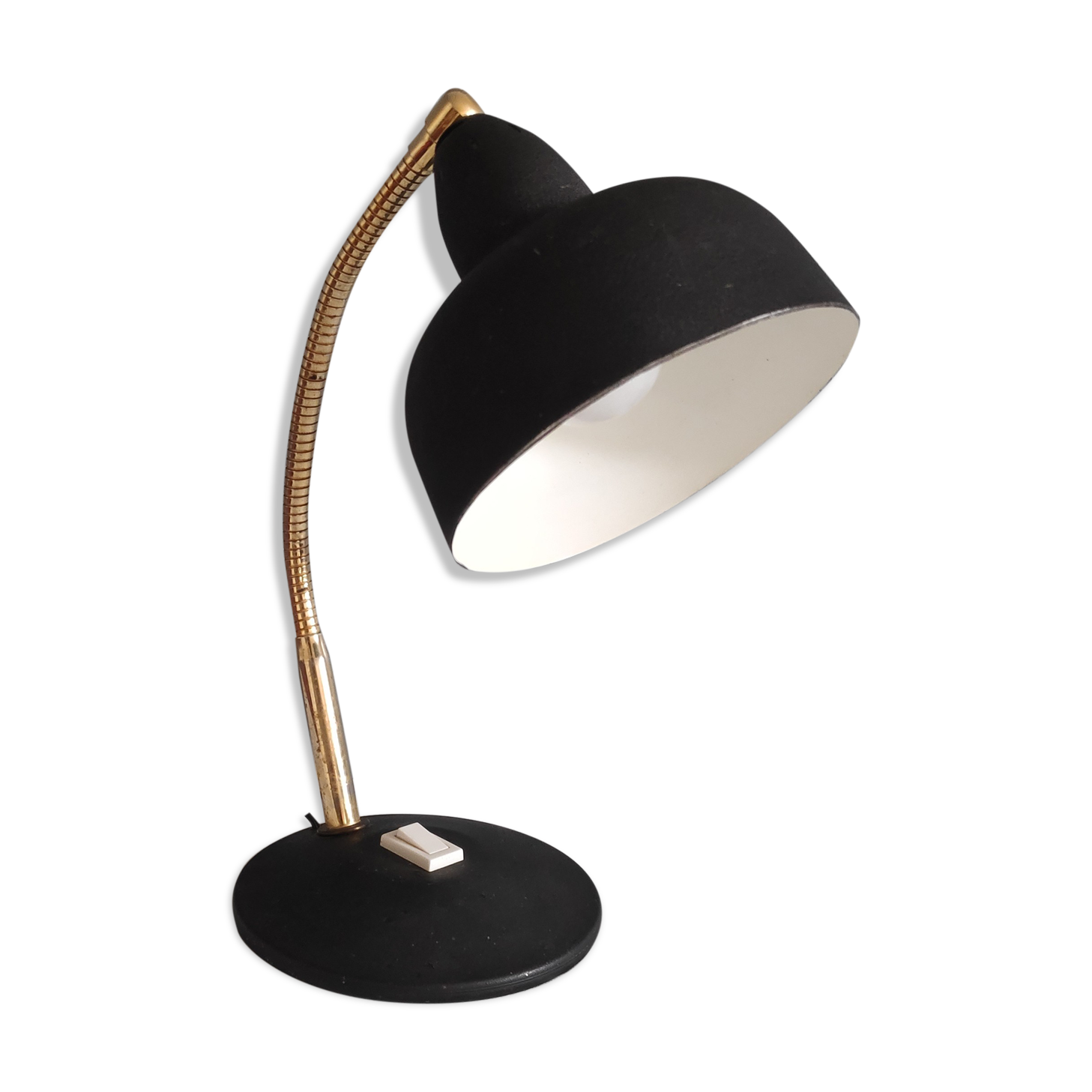 Black and gold casserole desk lamp