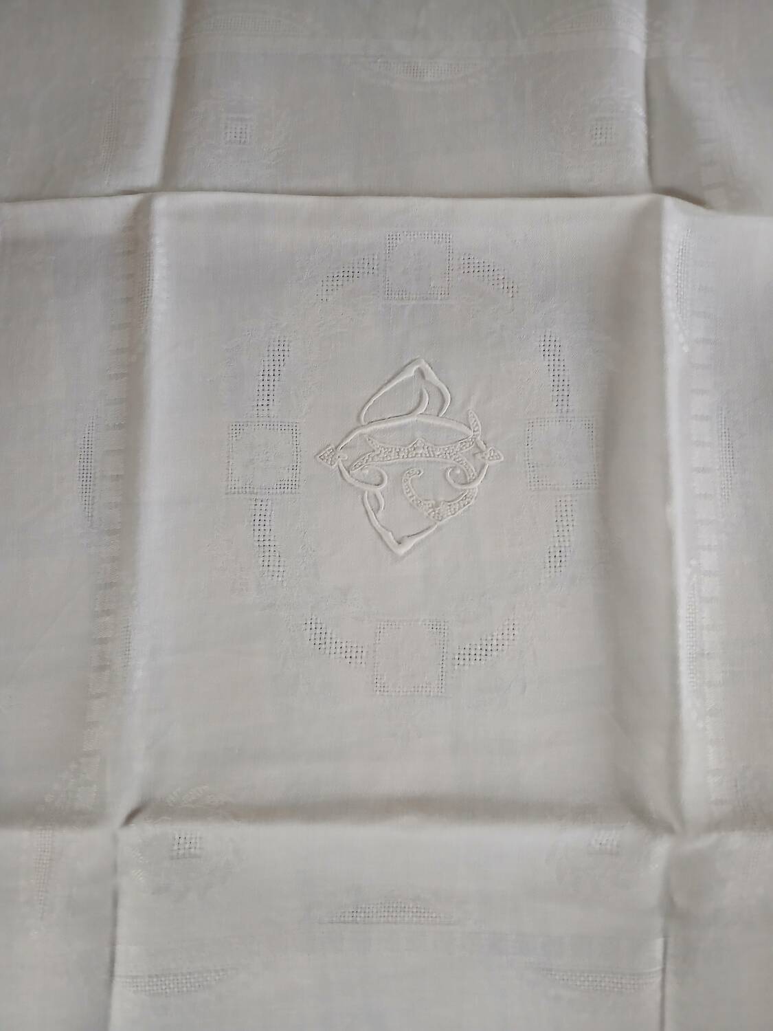11 antique linen napkins