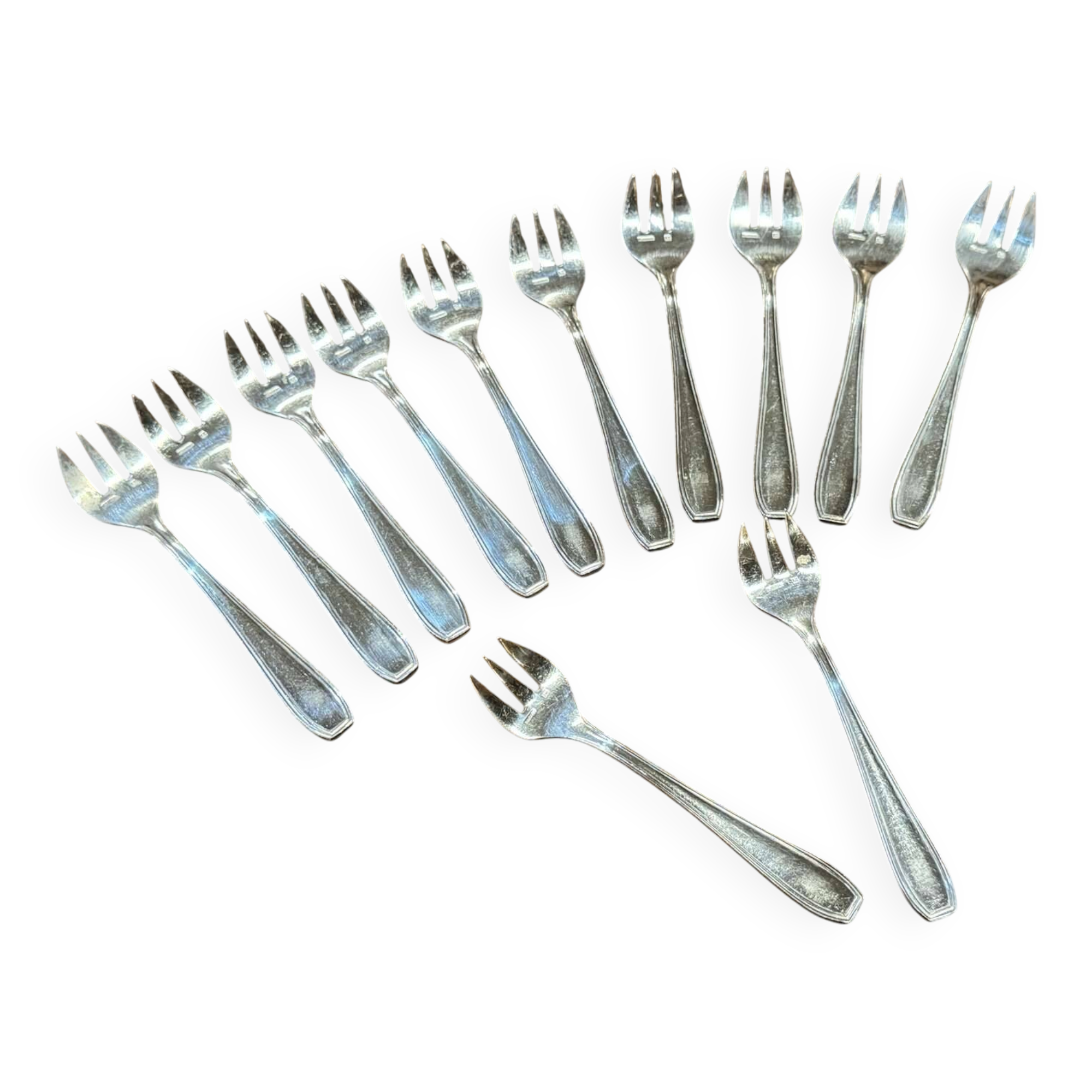 Set of 12 silver-plated oyster forks