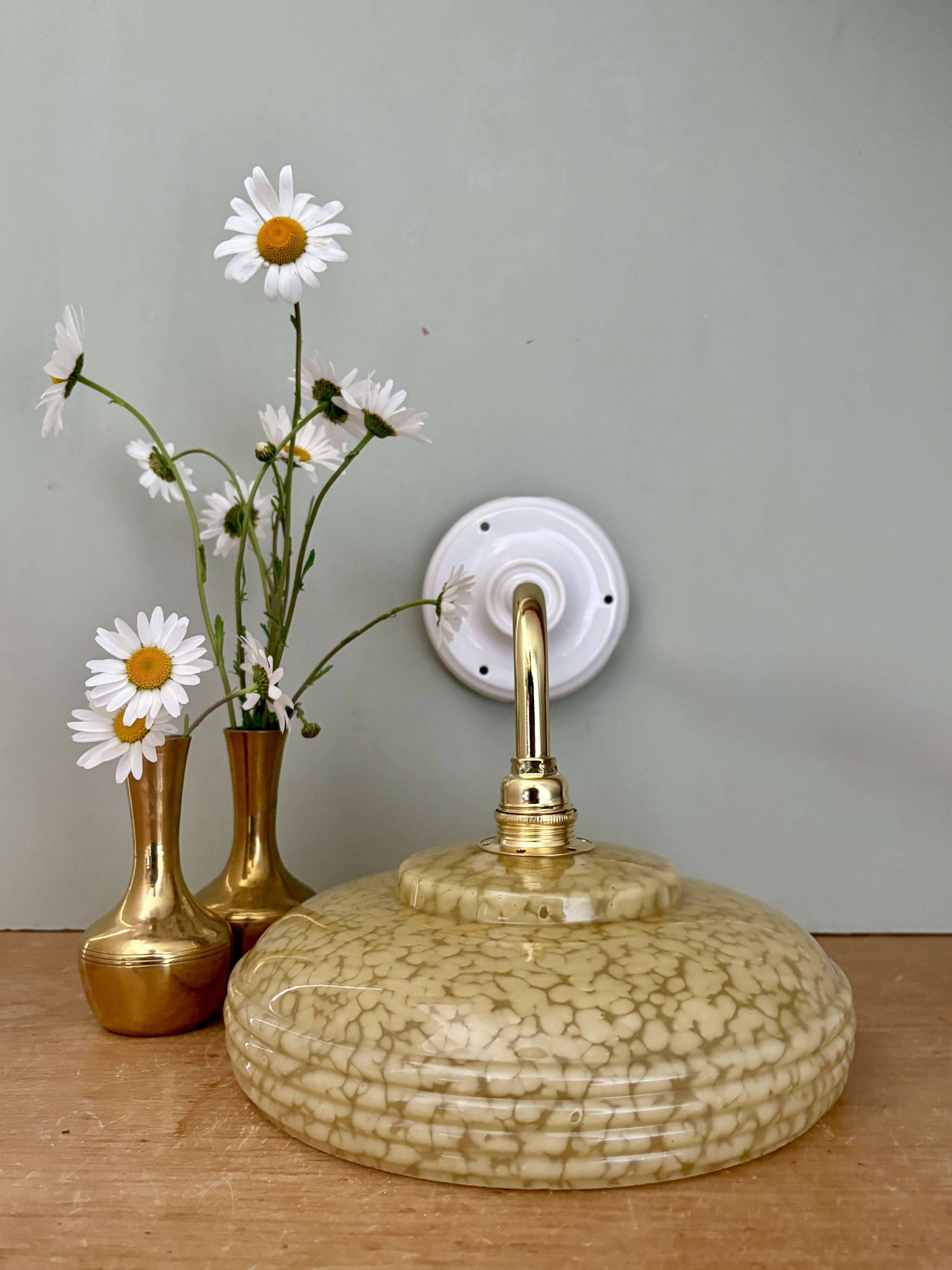 Angled wall lamp with vintage shade in yellow Clichy glass