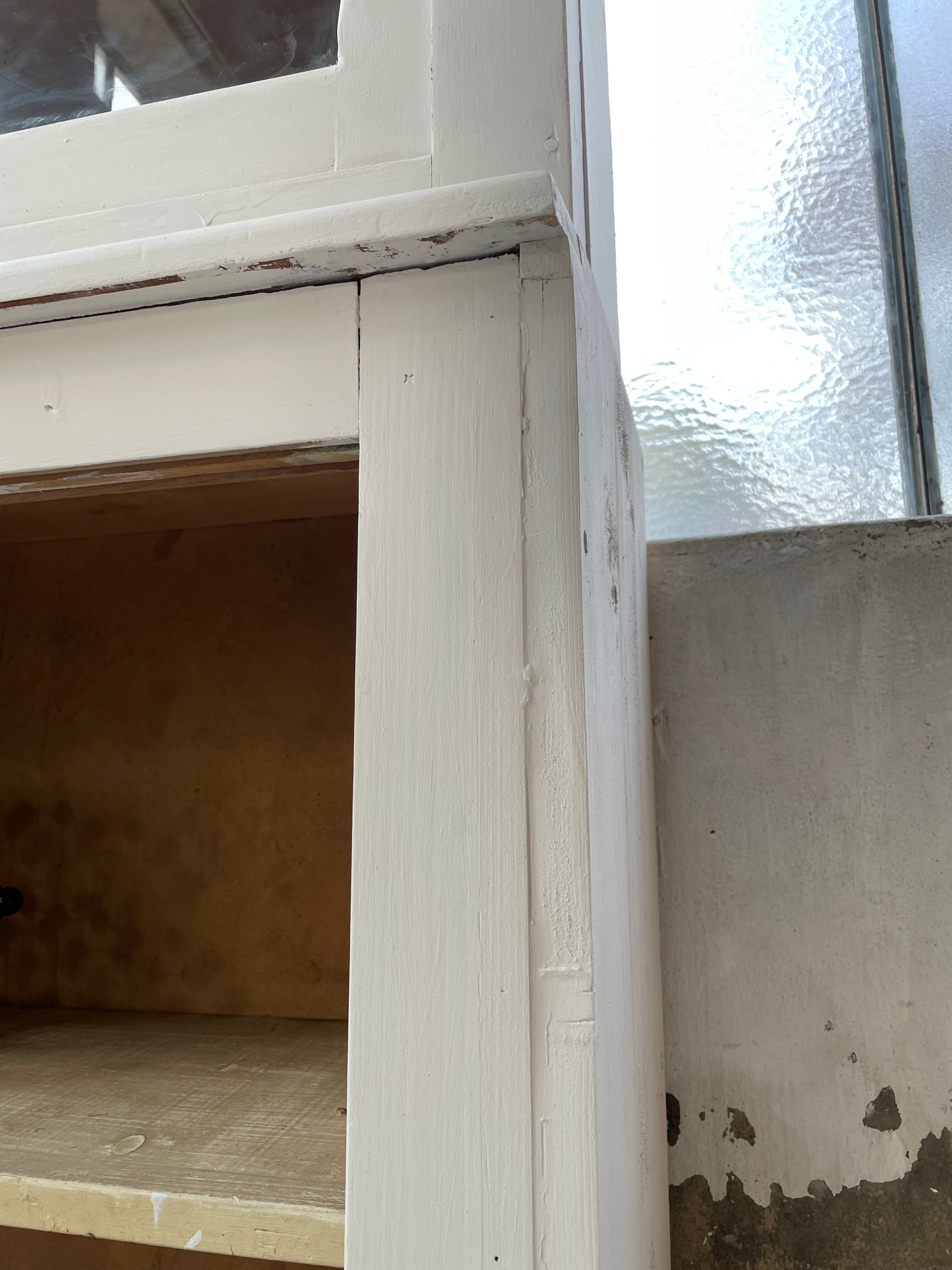 Library showcase ivory white sliding doors