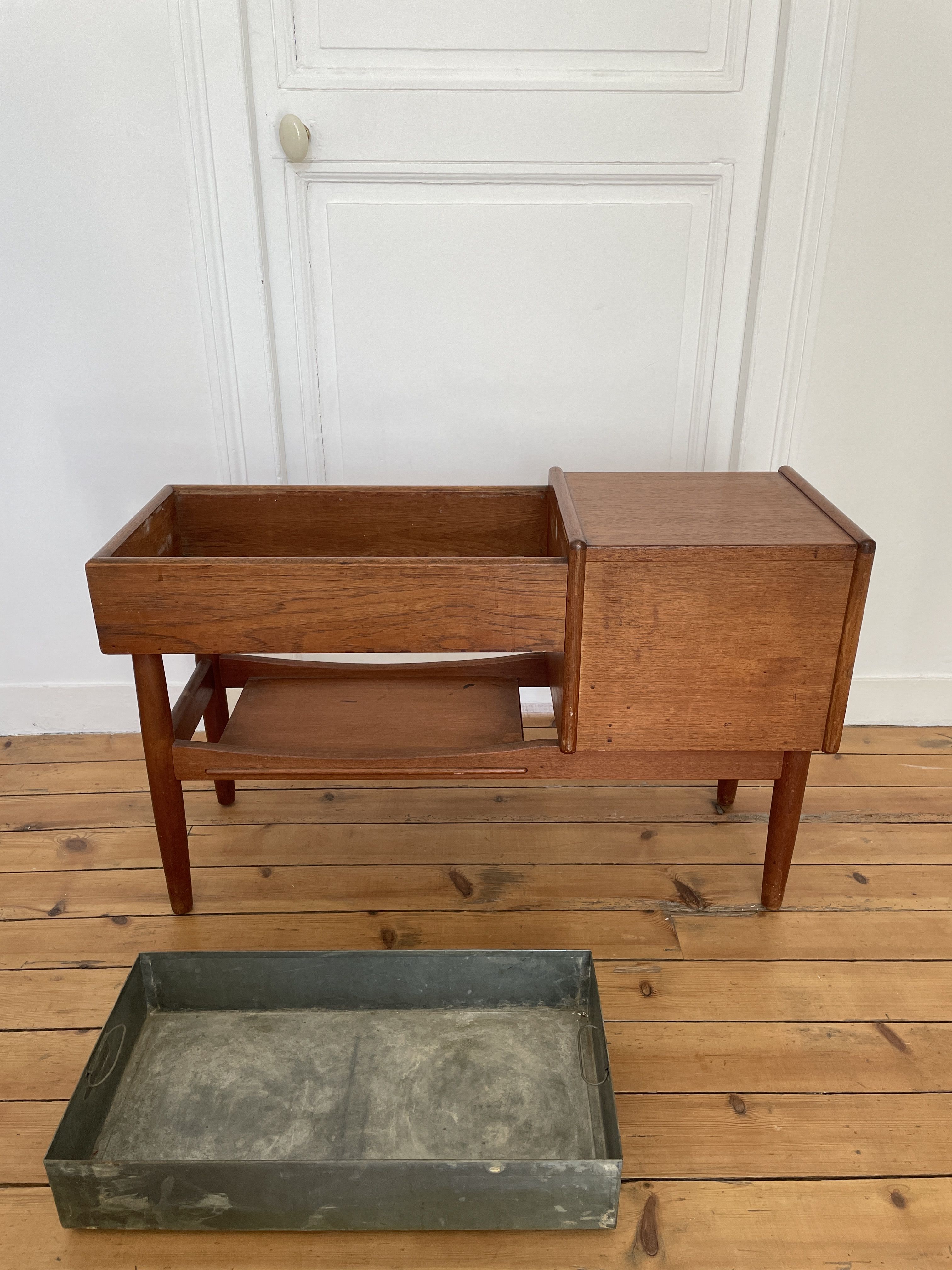 Rosewood planter by Arne Wahl Iversen for Vinde Mobelfabrik, Denmark, 1960s
