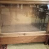 MD 3 glass box bookcase