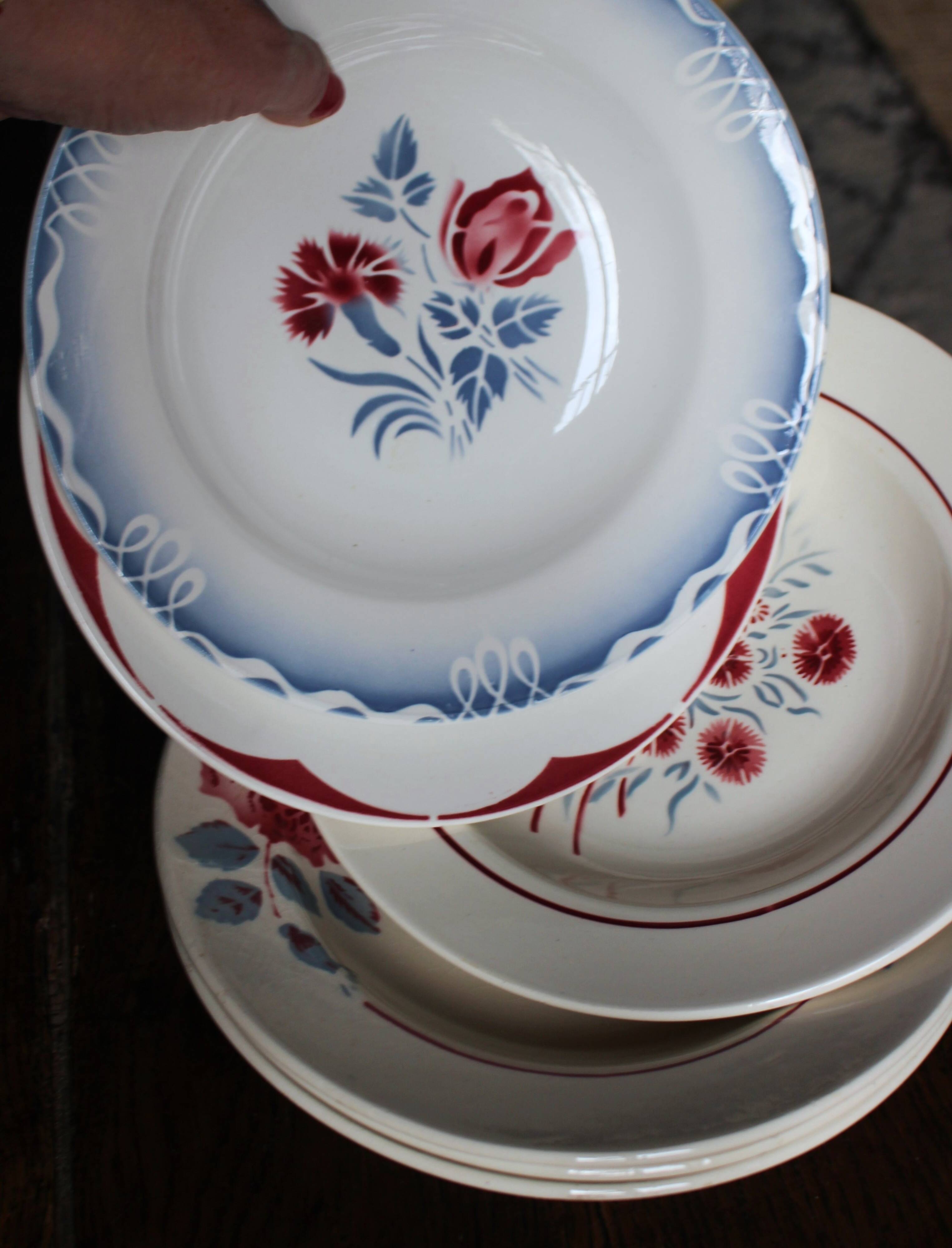 6 mismatched deep plates red blue Art Deco Badonviller Digoin
