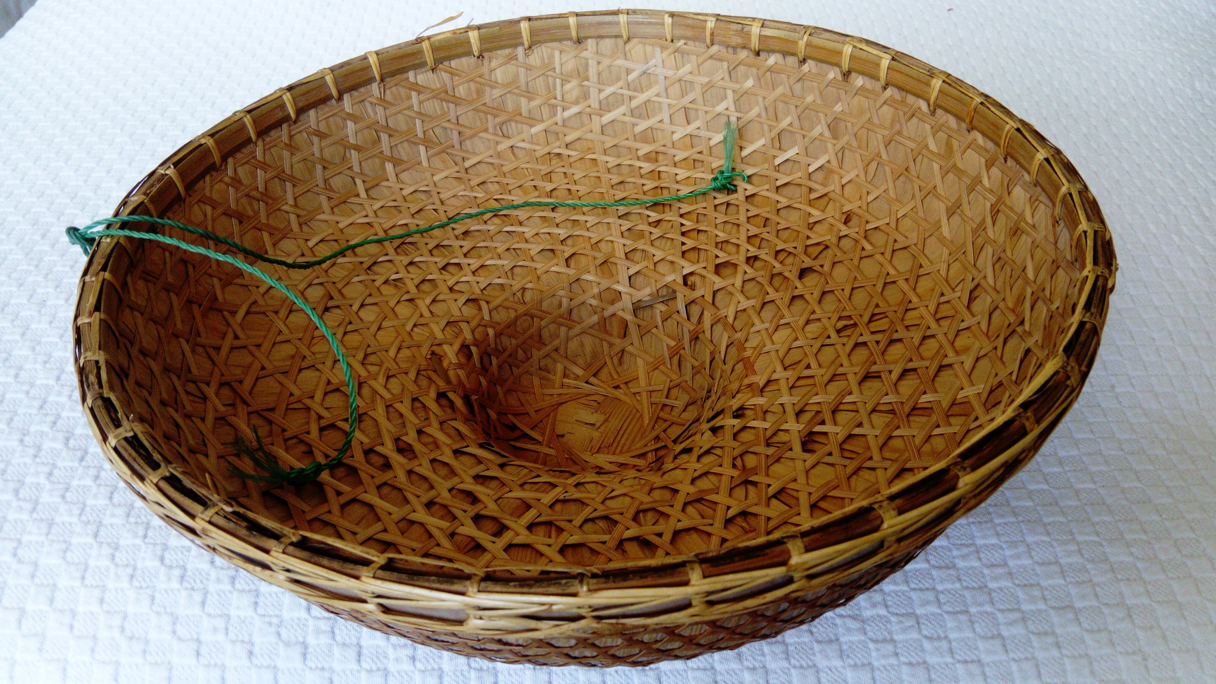 Asian hat braided.