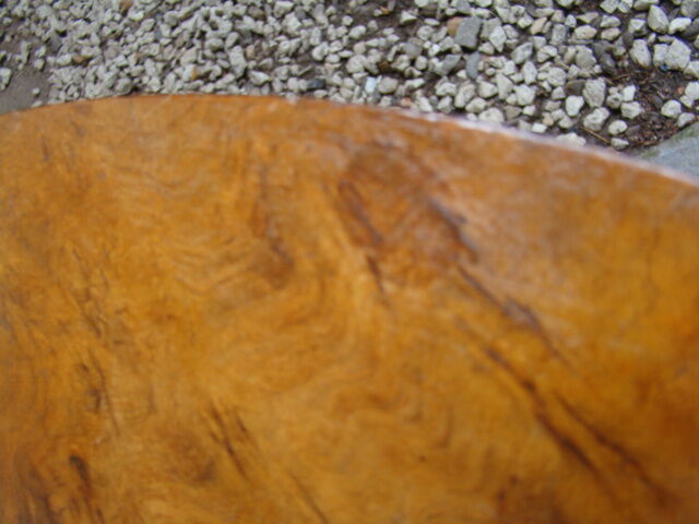 Oval coffee table Art Deco Walnut Burr