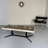 Ancienne table basse en pierre mosaïque design années 70 pied métal vintage