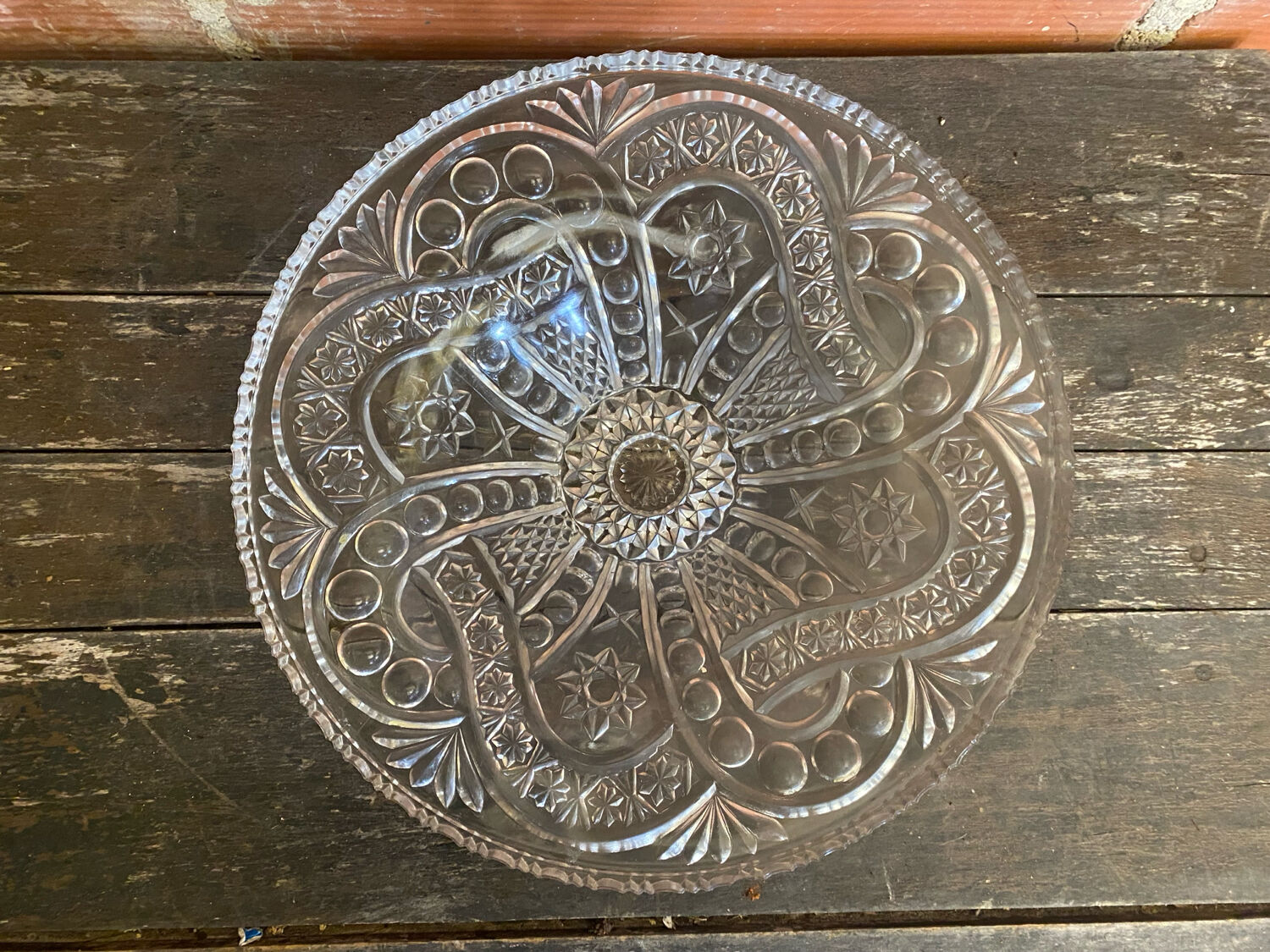 Vintage Cut Glass Fruit Bowl with Chiseled Decoration #D660