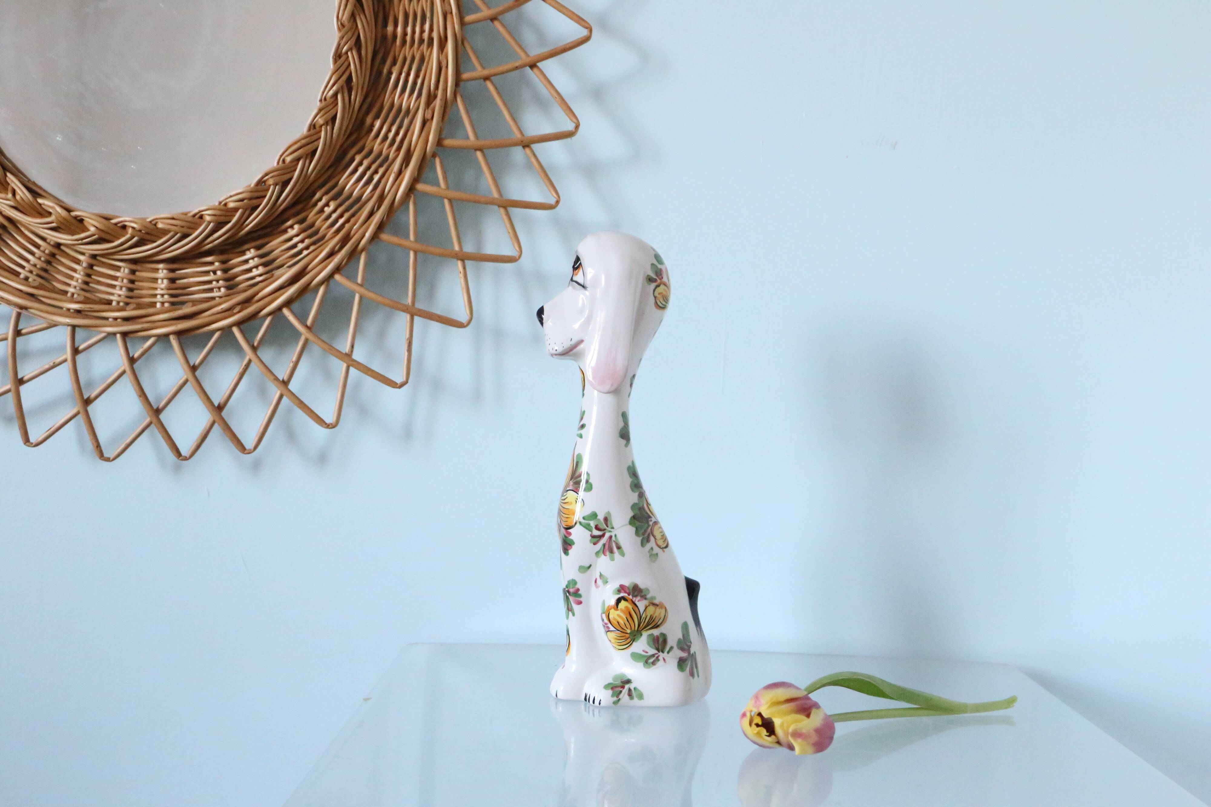 Adorable Italian ceramic figurine, vintage