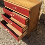 Vintage chest of drawers 1950s/60s in oak drawers patinated red