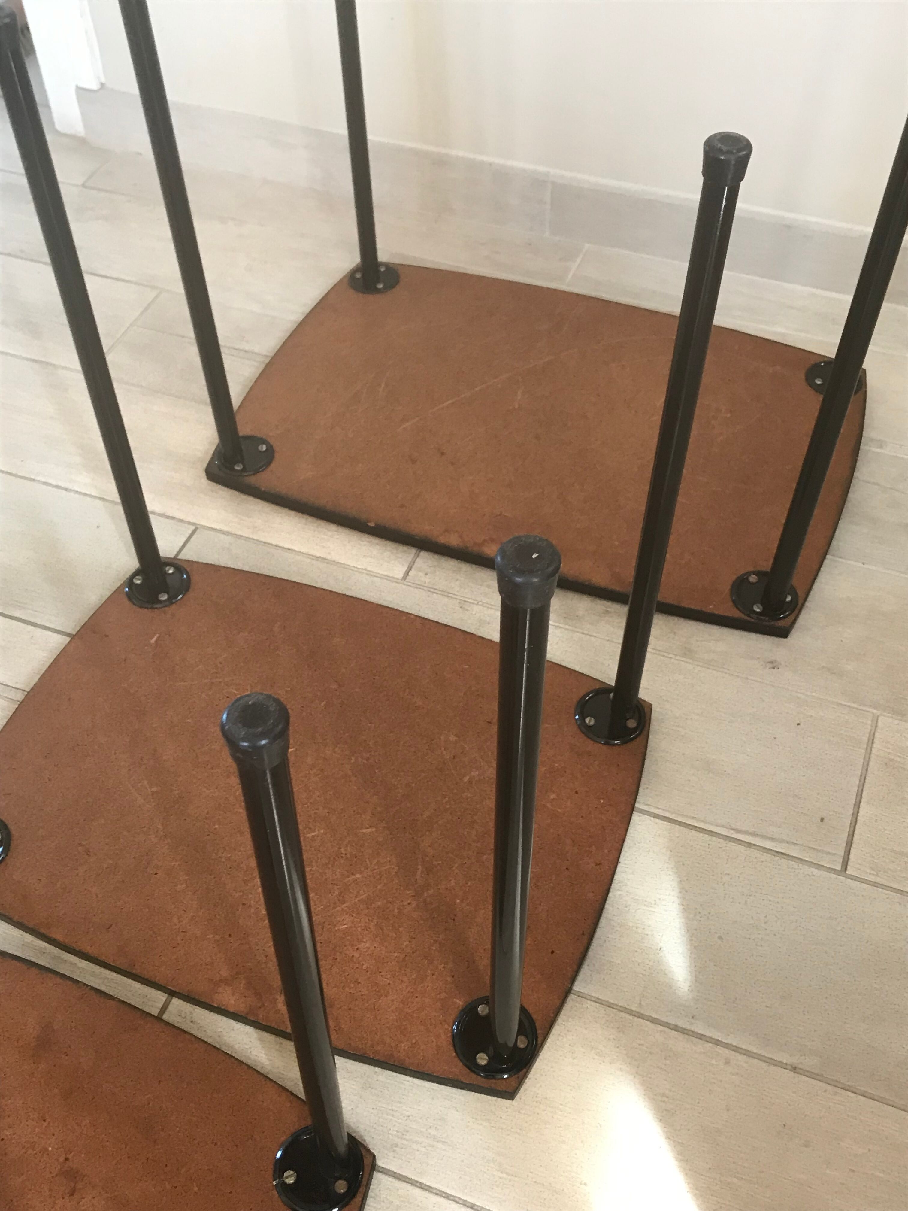 Pull-out tables vintage design annees 60