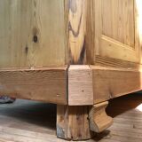 Buffet two bodies in raw pine