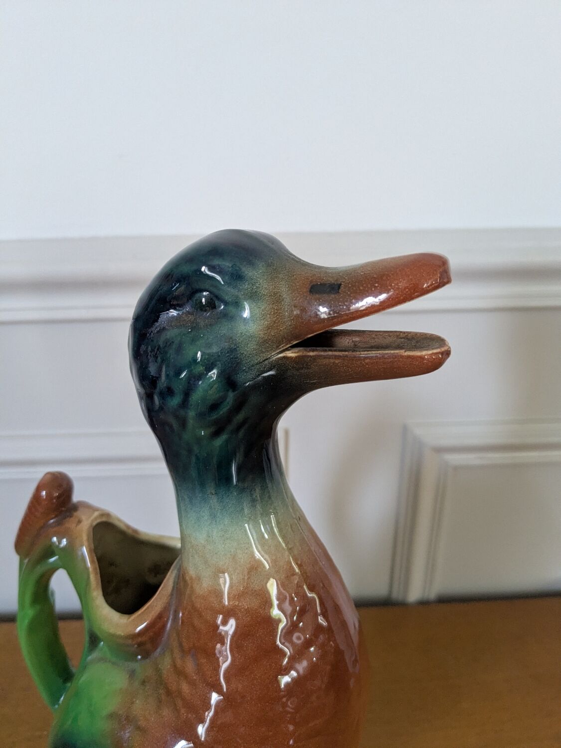 Duck pitcher