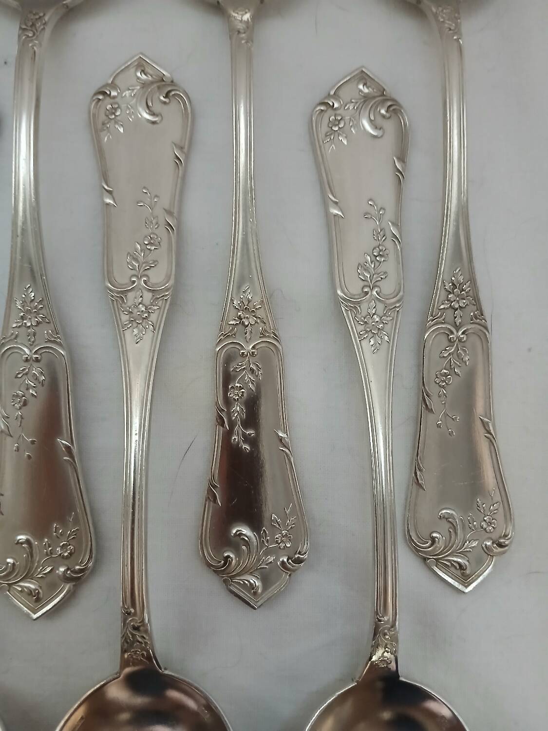 36 antique silver-plated cutlery sets "Boulenger"