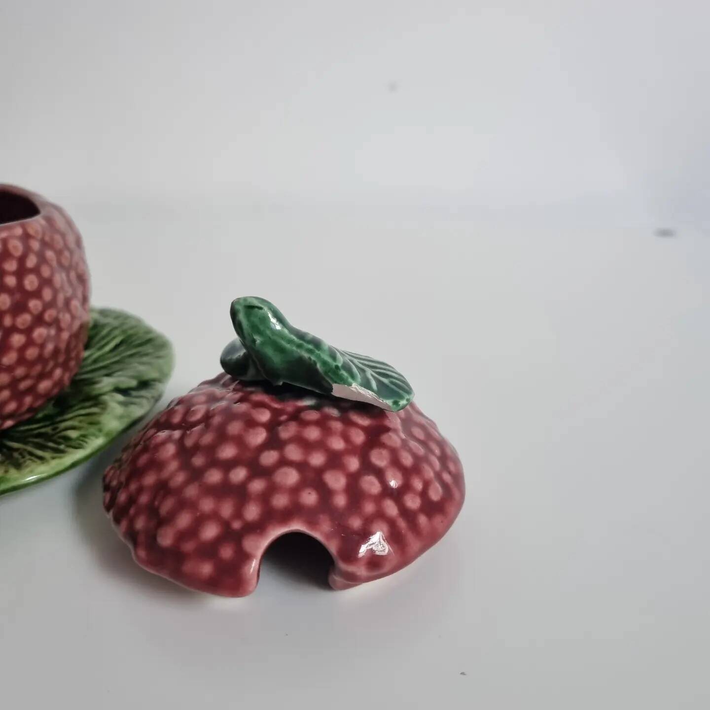 Vintage raspberry slush sugar jam pot