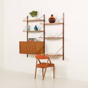 Poul Cadovius shelving unit with a desk in walnut for Cado, 1960s