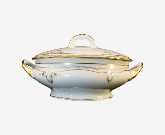 Round soupiere in Limoges porcelain GIRAUD gilded hand painted