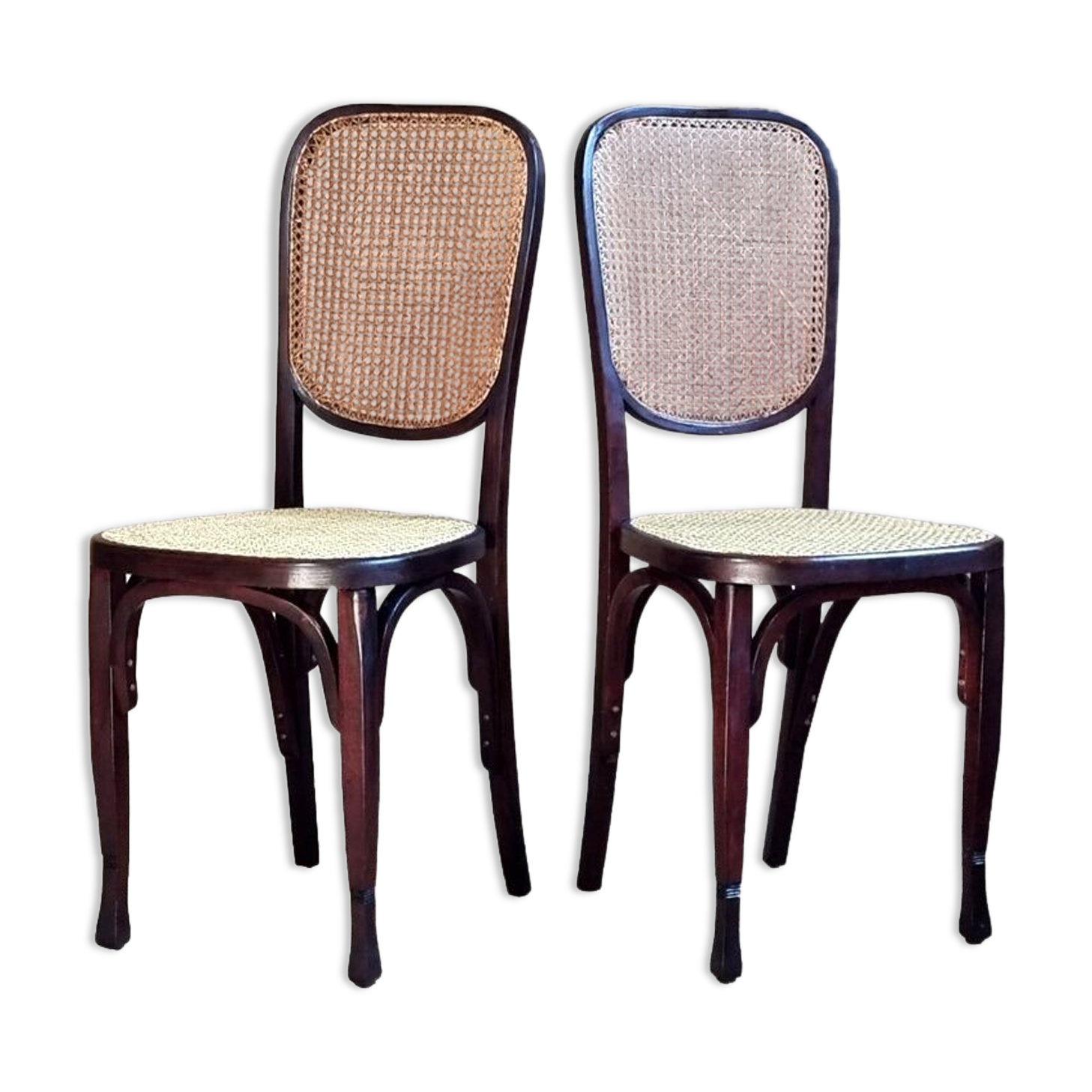 Pair of Viennese bistro chairs in curved wood early twentieth century